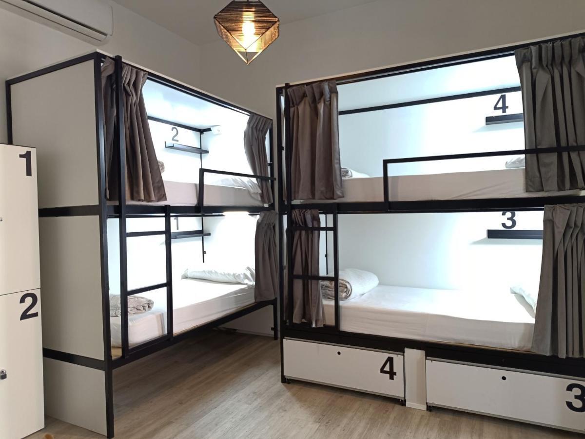 Lit dans Dortoir Mixte de 12 Lits avec Salle de Bains Privative