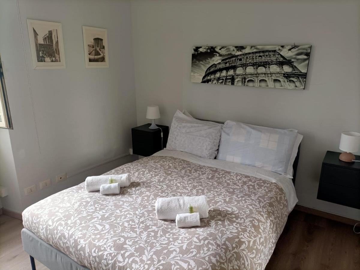 Double Room with Shared Bathroom,1499458717:JPEG