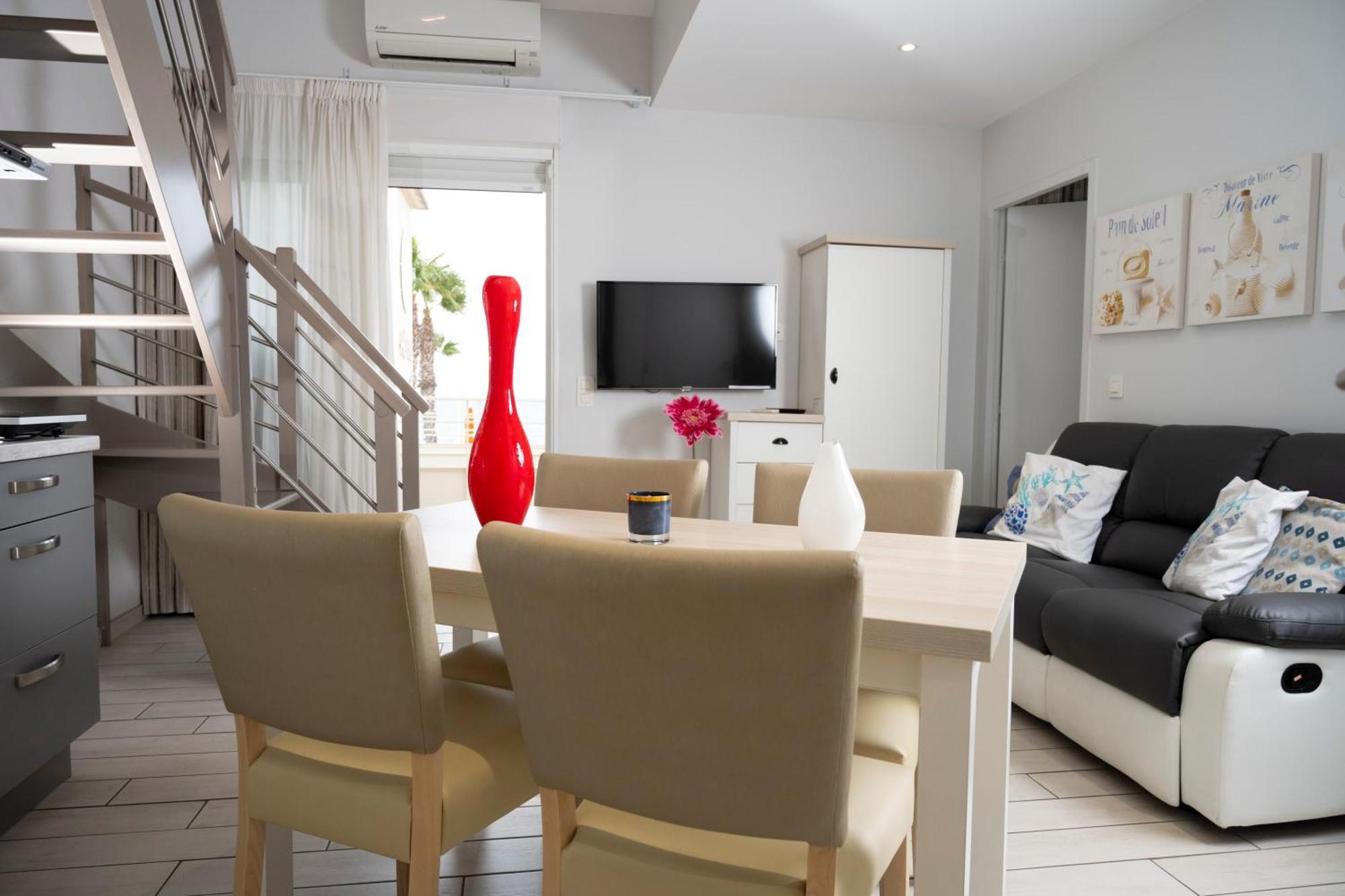 Appartement 2 Chambres en Duplex avec Terrasse - Vue sur Mer