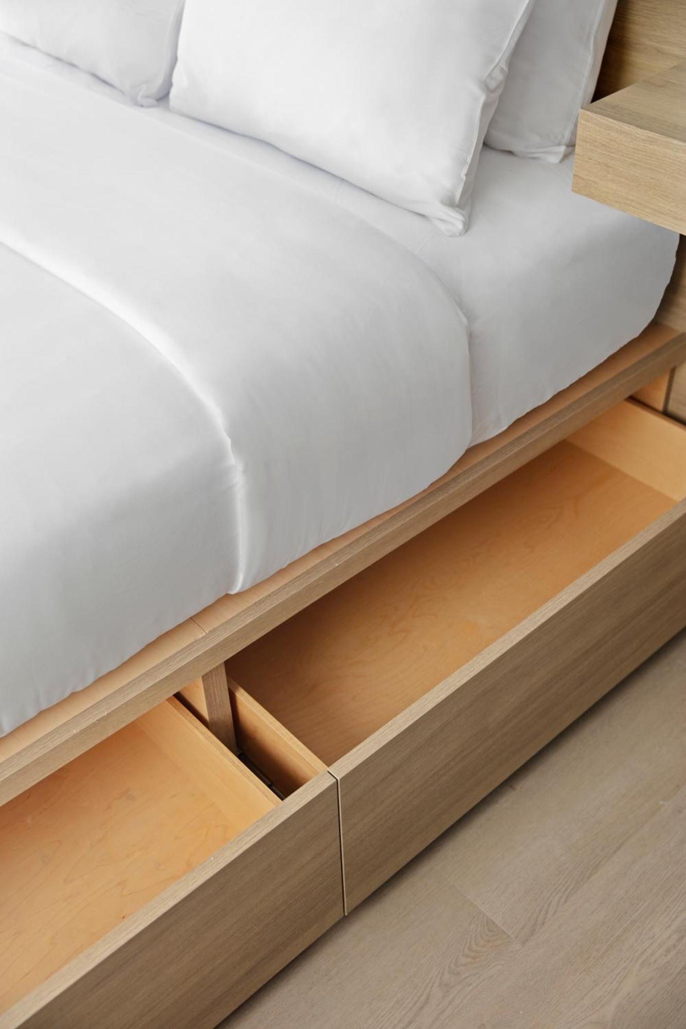River View Queen
