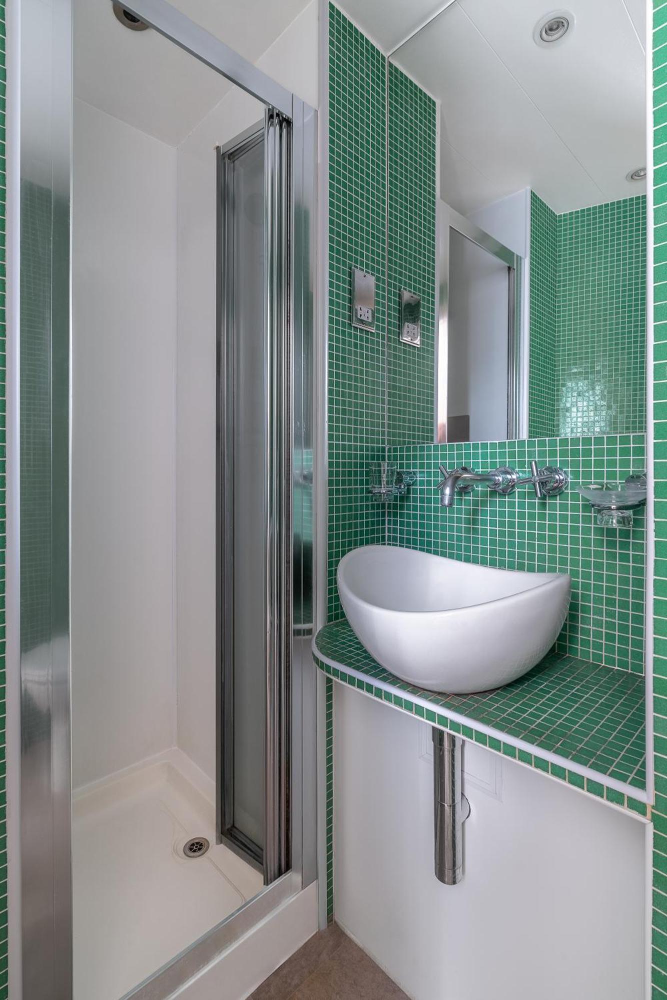 Standard Single Room with Shower,1534434955:JPEG