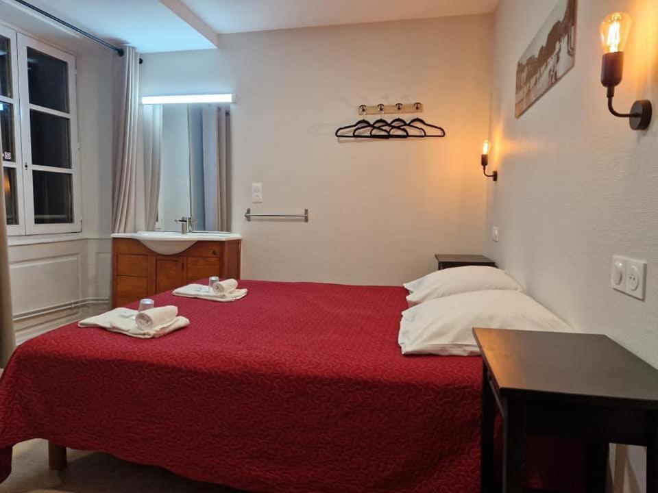 Chambre Double avec Salle de Bains Commune