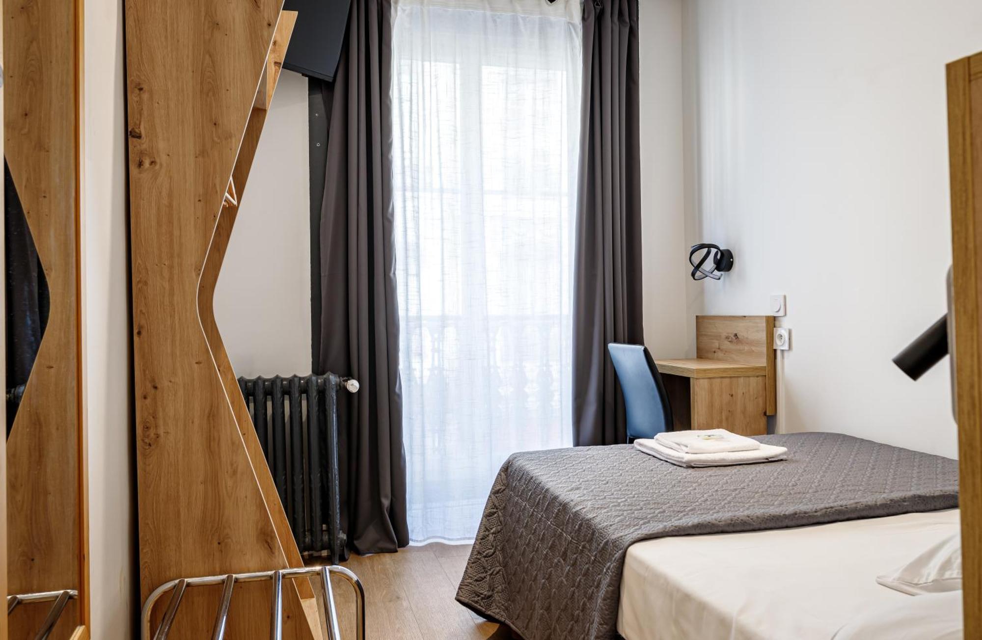 Standard Room,1545734137:JPEG