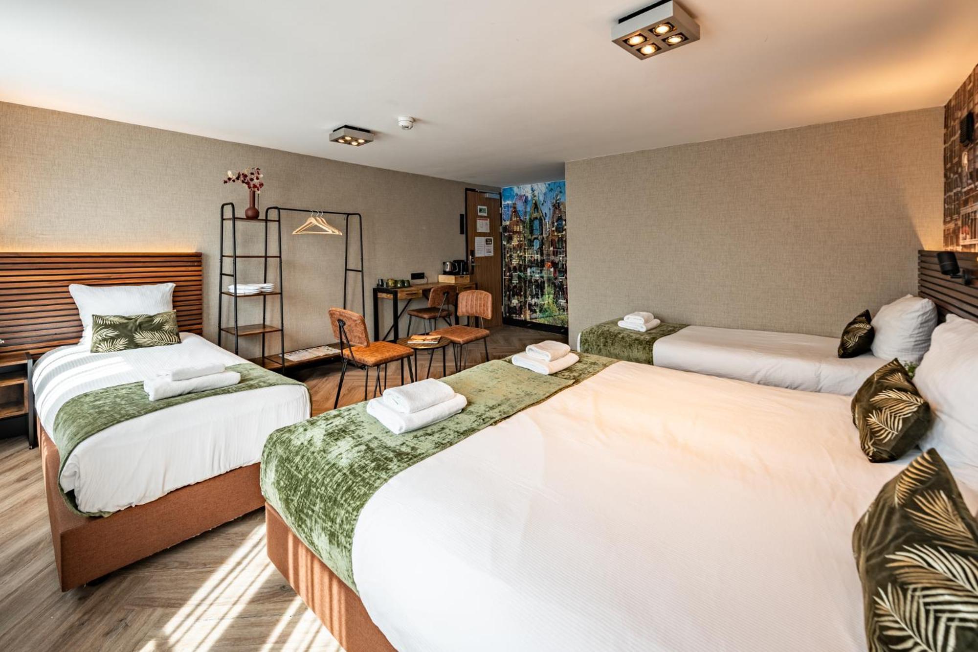 Chambre Familiale avec Salle de Bains Privative