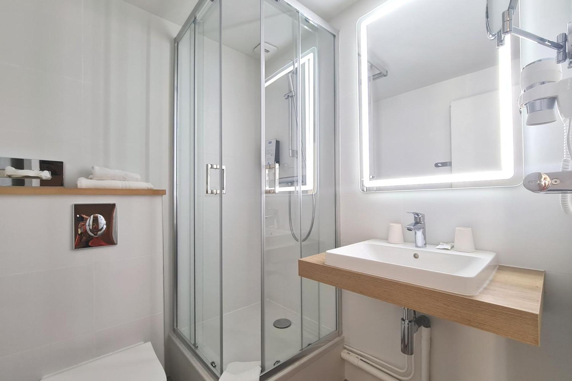 Superior Twin Room,1742616229:JPEG
