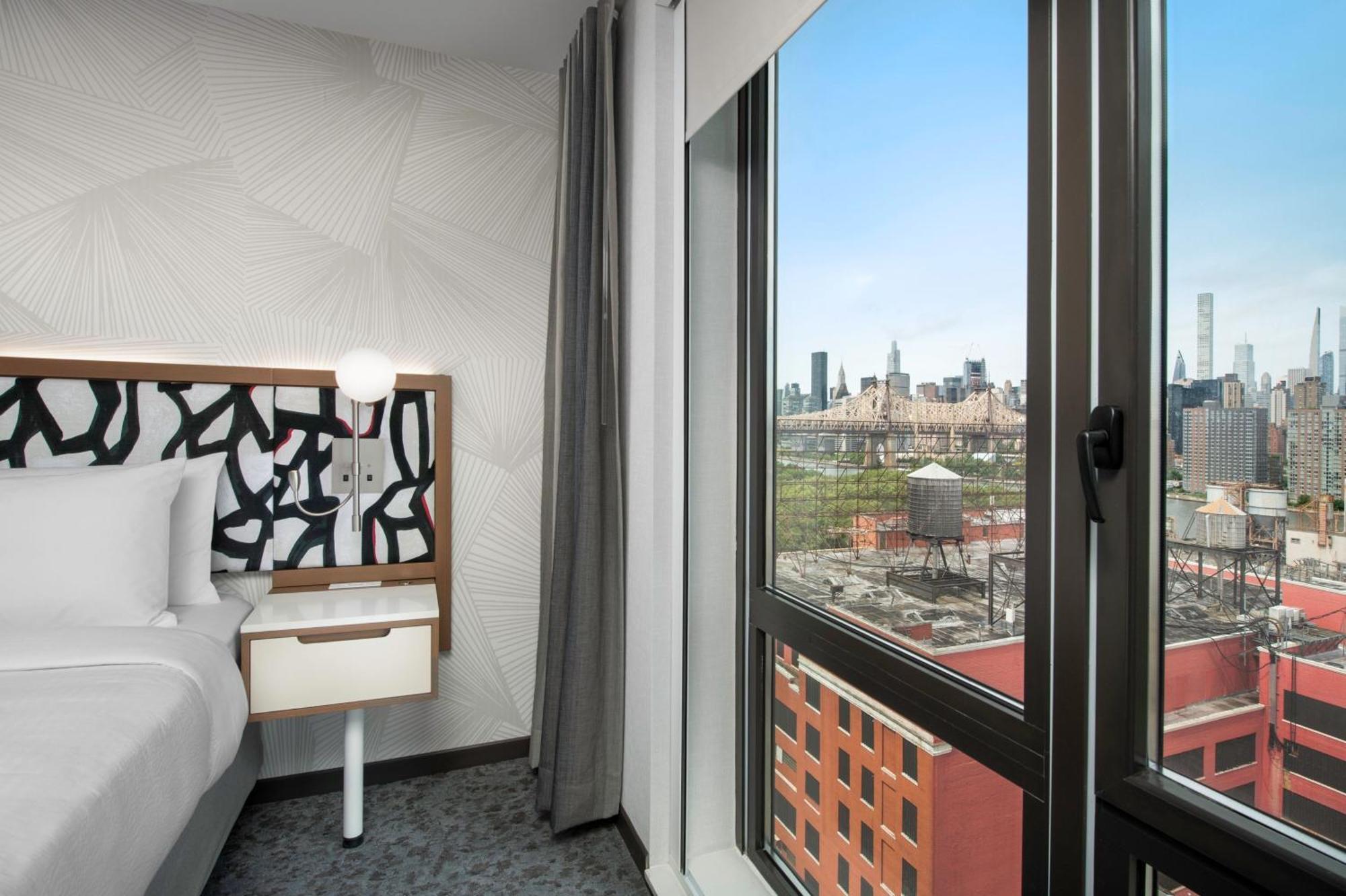 Suite Lit King-Size - Vue sur Ville