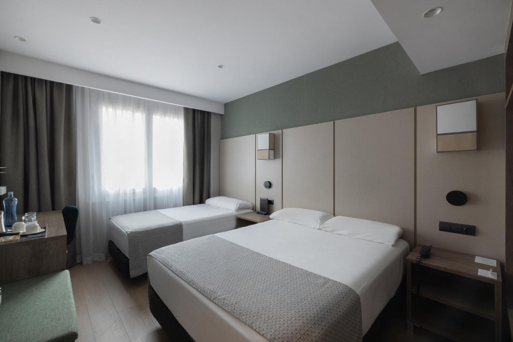 Chambre Triple (3 Adultes)