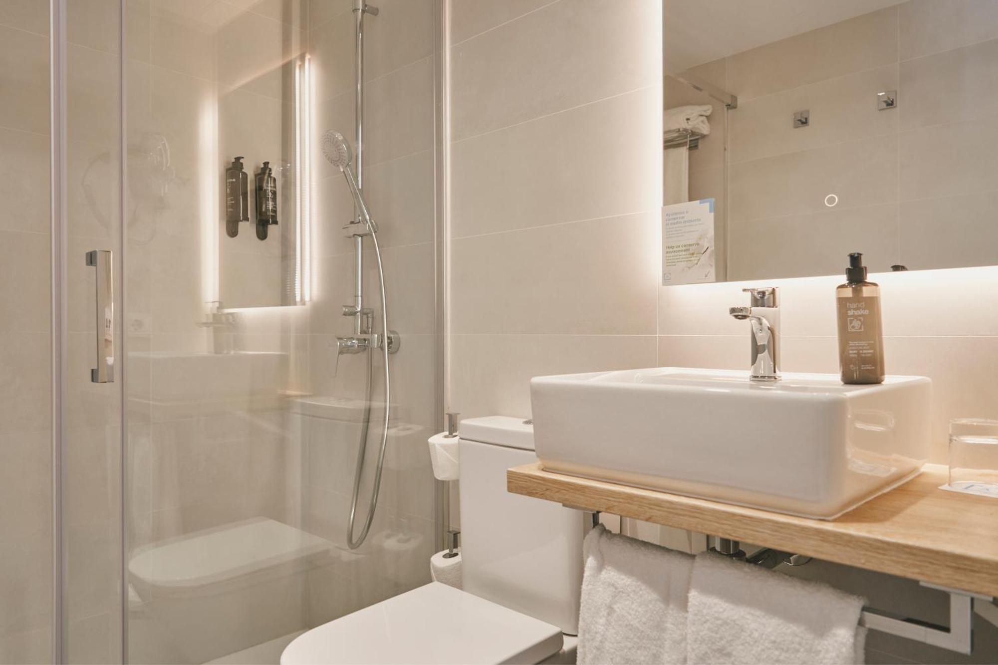 Chambre Lits Jumeaux (1-2 Adultes)