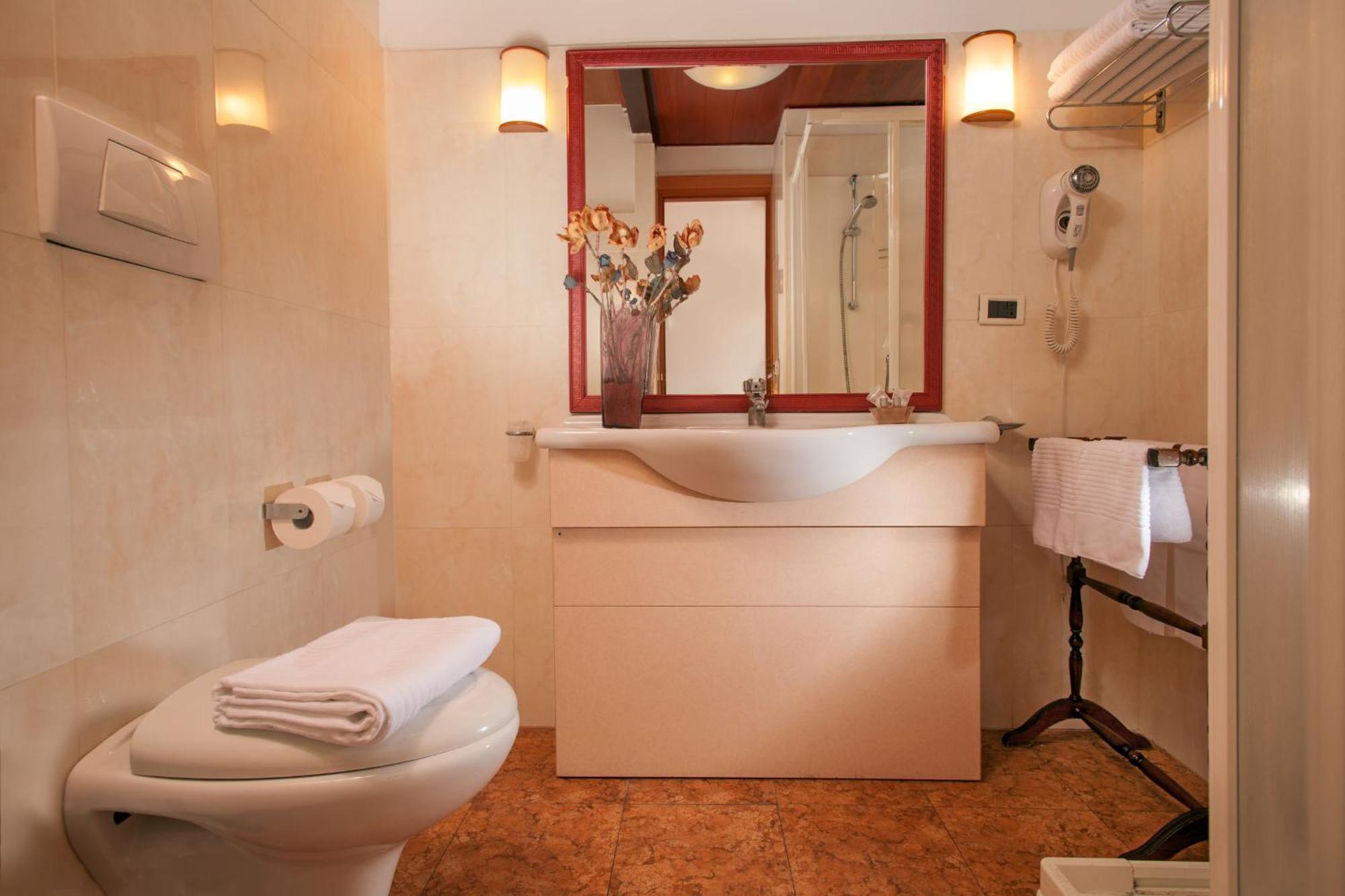 Chambre Triple - Bâtiment Séparé