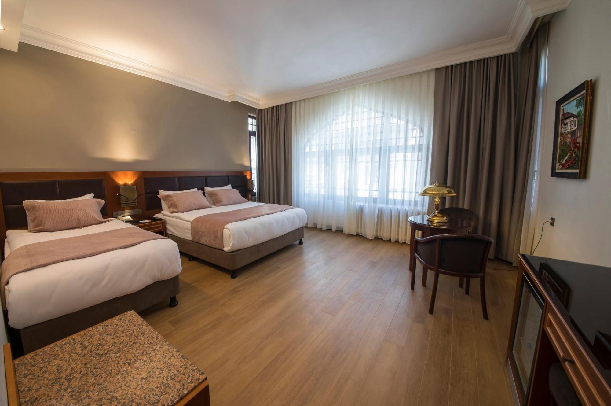 Deluxe Triple Room,1558309717:JPEG