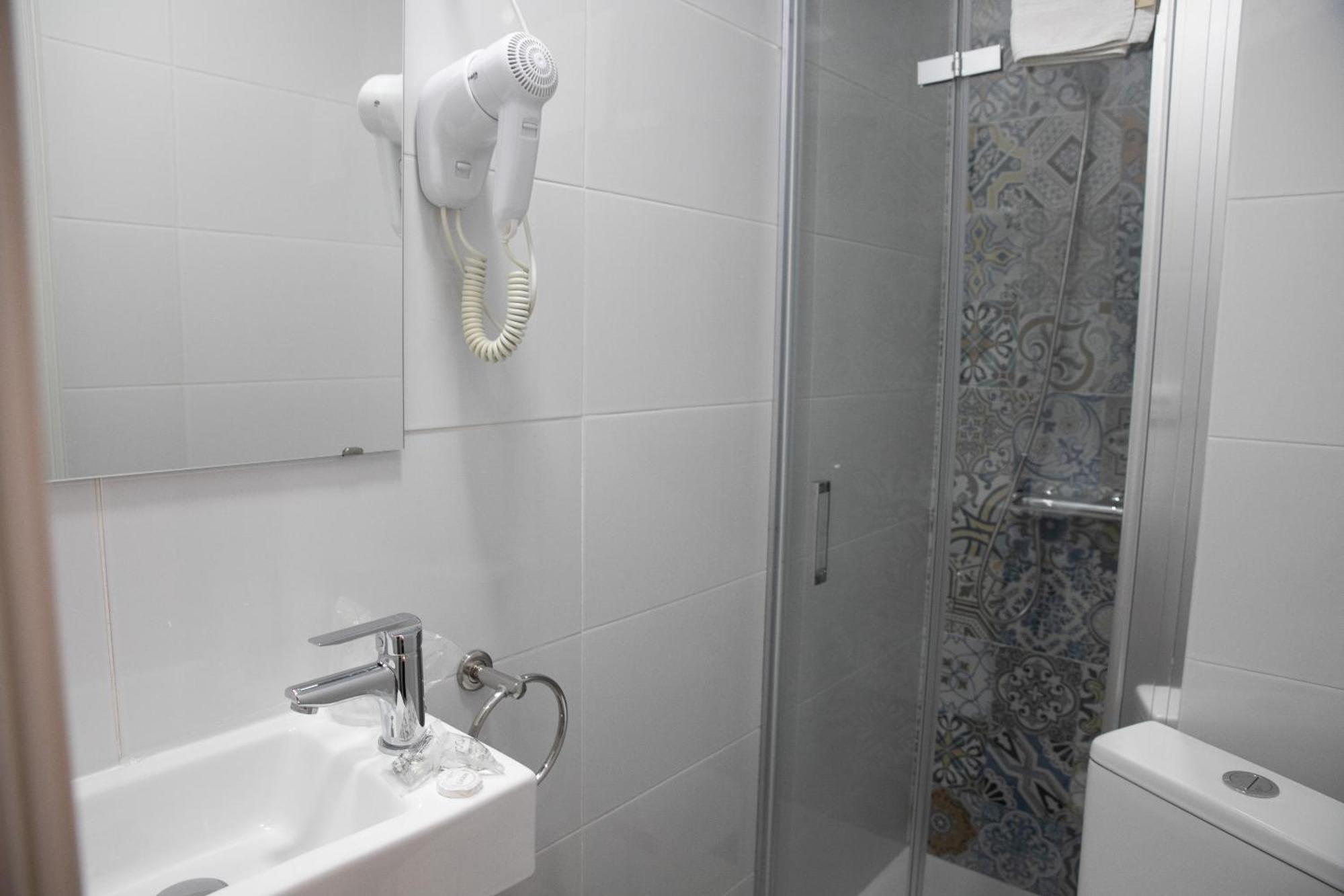 Chambre Simple avec Salle de Bains Privative