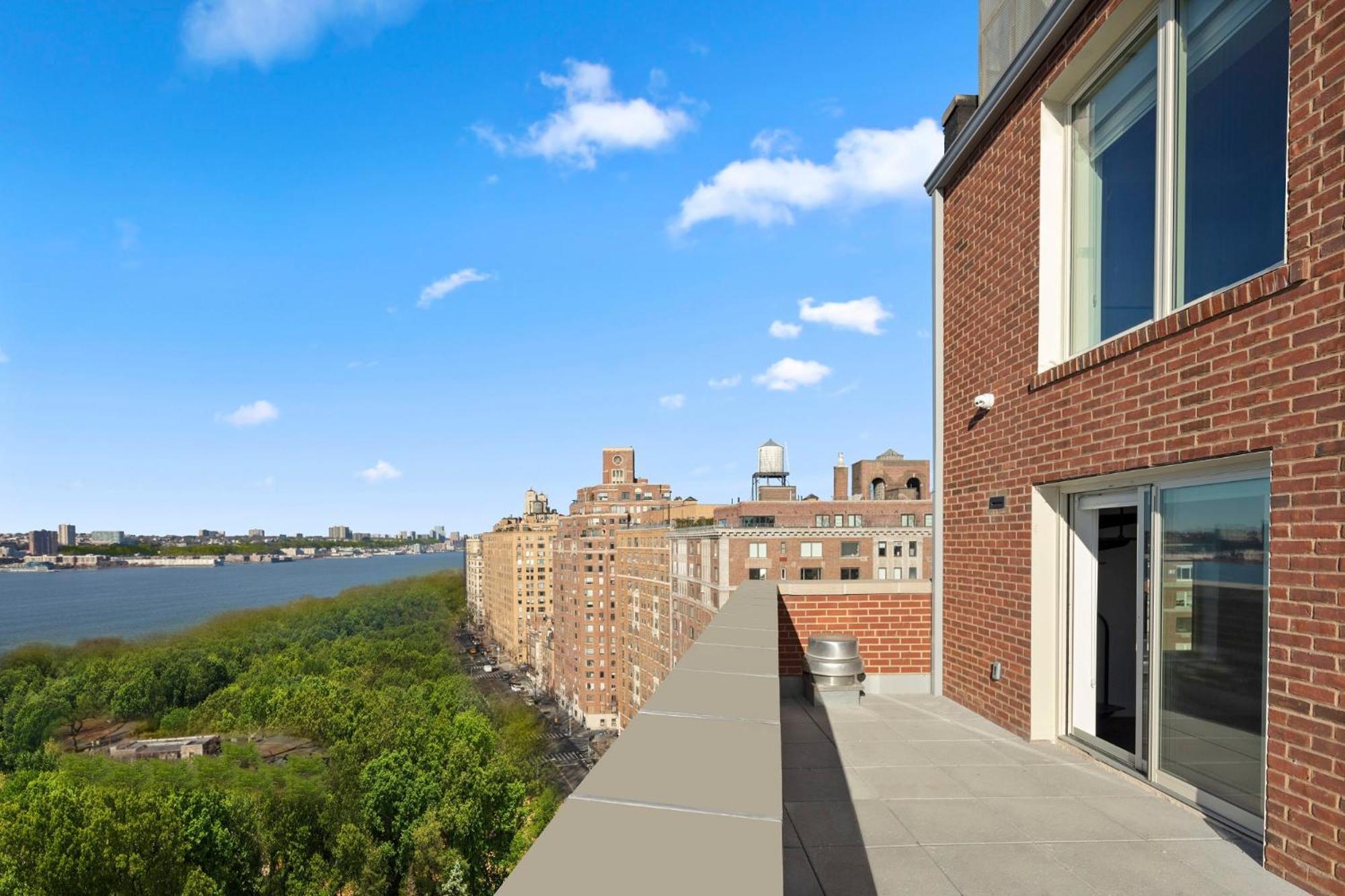 River View Penthouse Suite Balcony