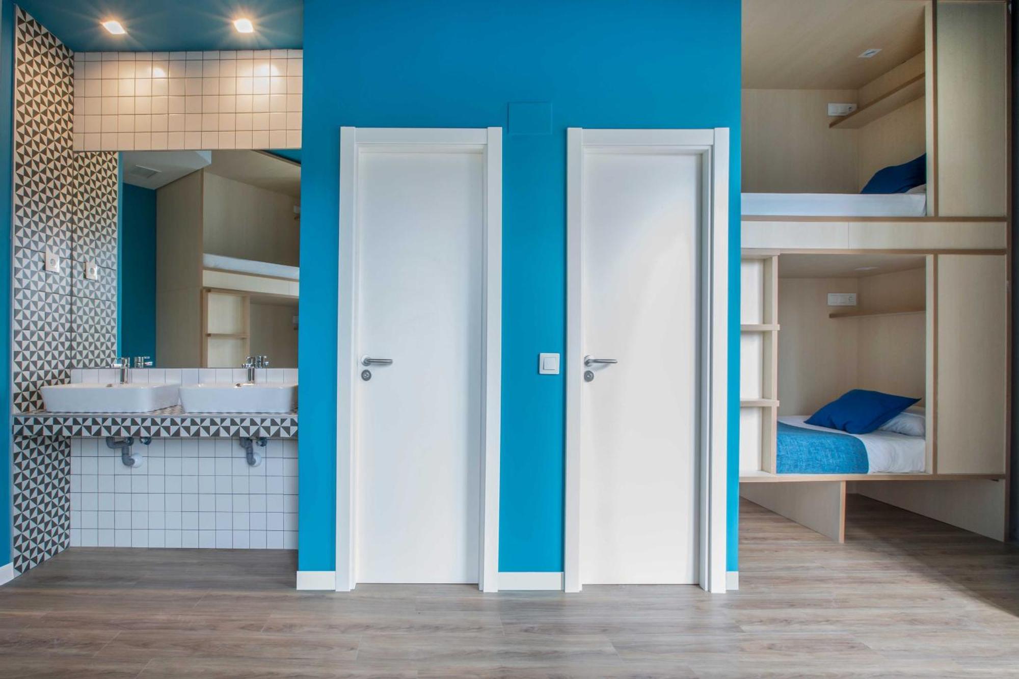 Chambre Quadruple avec Salle de Bains Privative