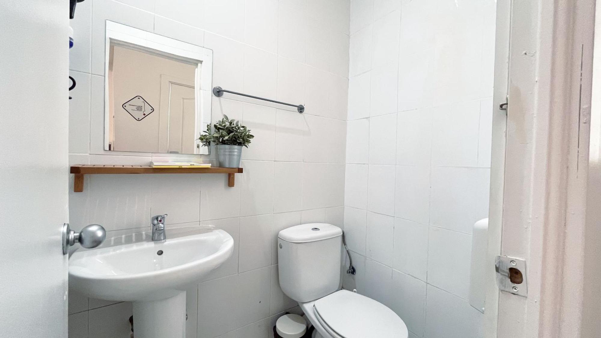 Chambre Triple avec Salle de Bains Privative