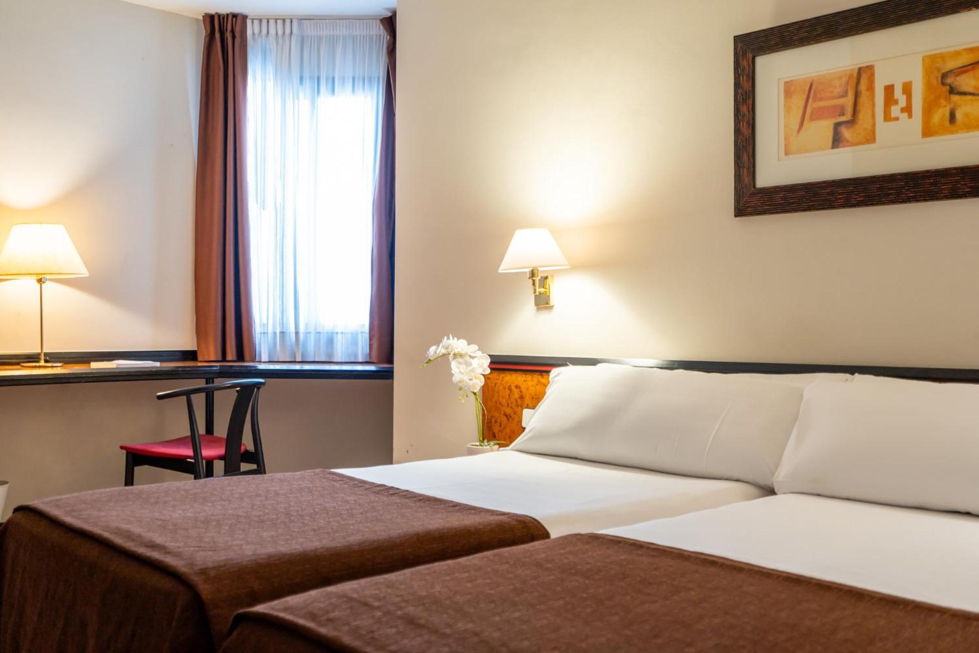 Chambre Double avec Lit d'Appoint