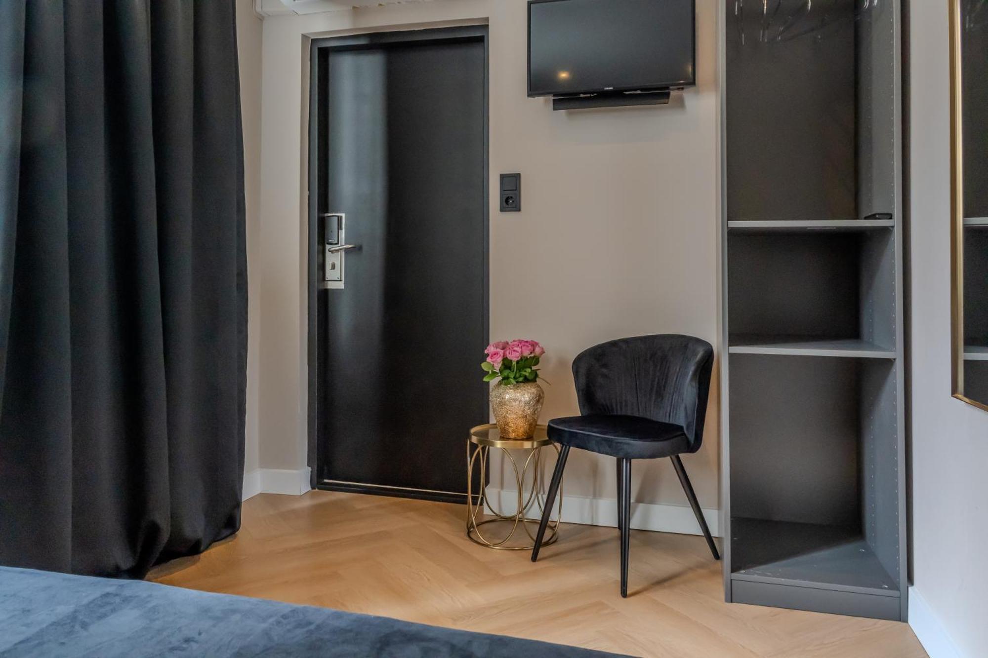 Standard Double Room,1596021520:JPEG