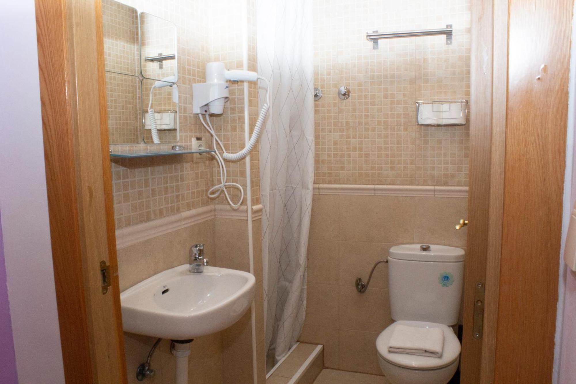 Chambre Double avec Lit d'Appoint