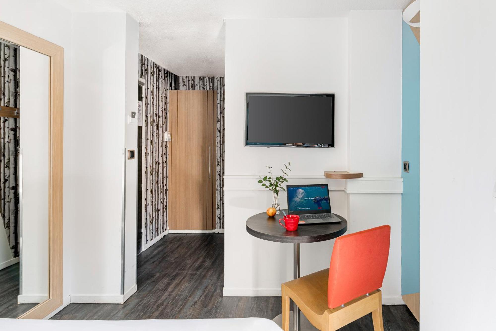 Chambre Simple Classique avec Lit Double