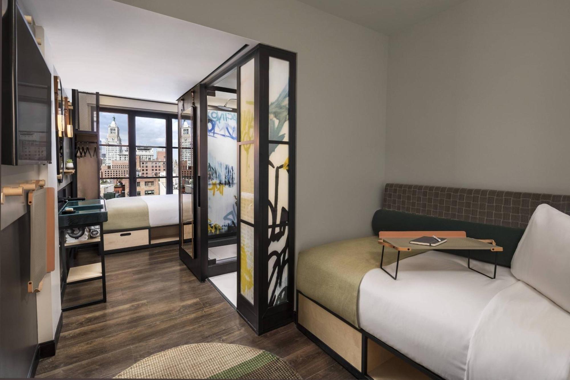Queen Room One Queen Bed One Twin Bed