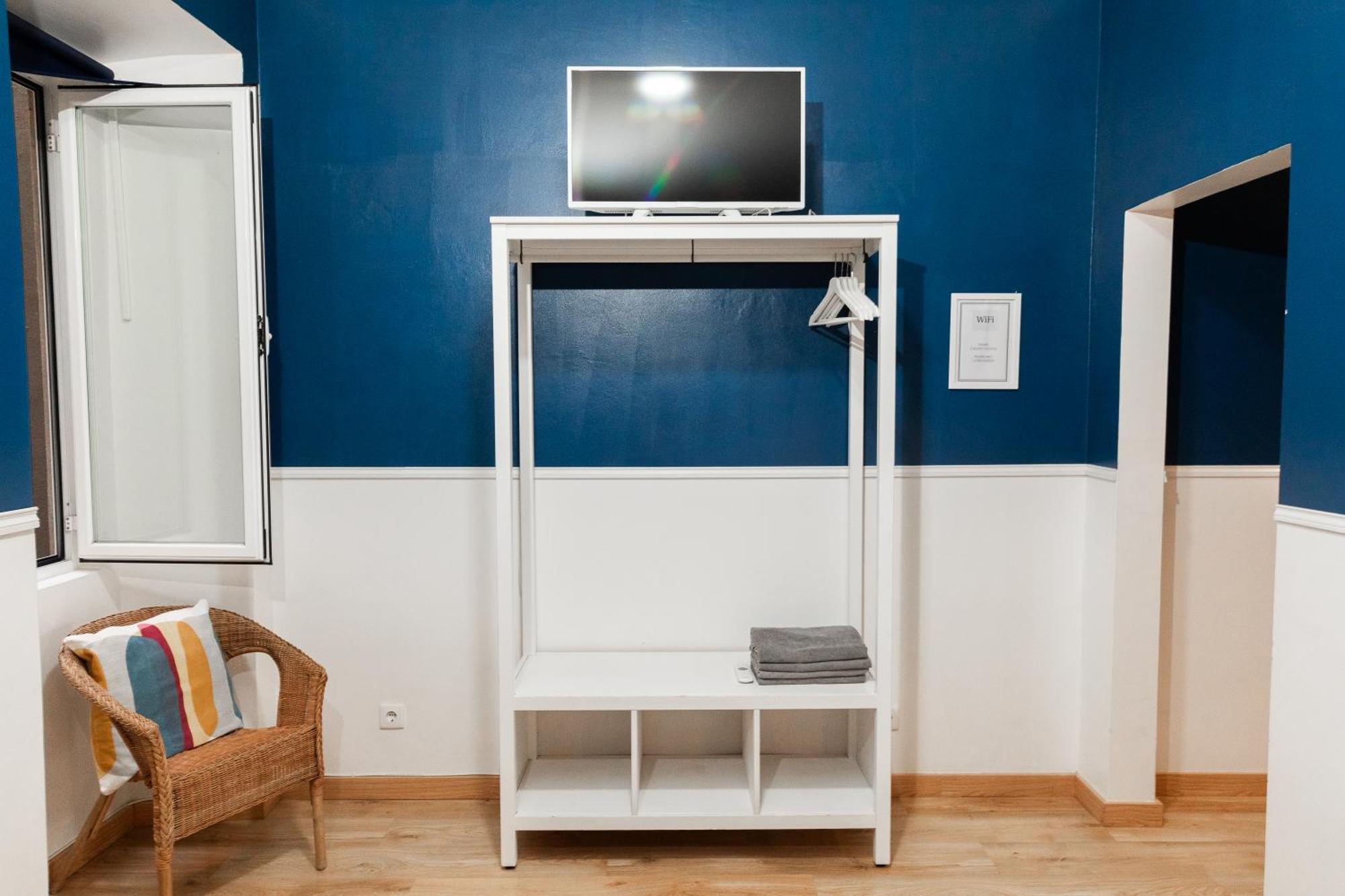 Standard Family Room,1614371272:JPEG