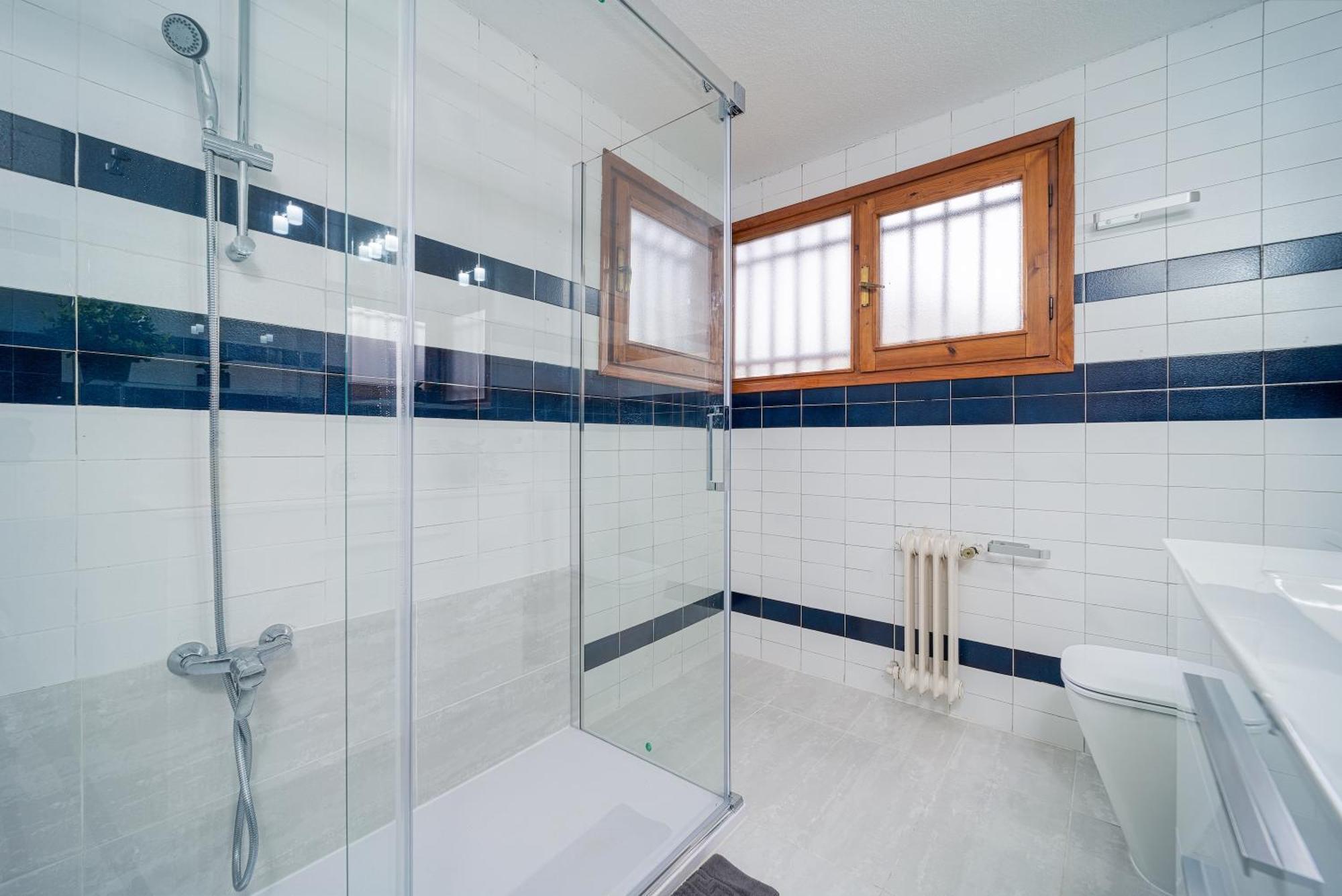 Chambre Double avec Salle de Bains Commune