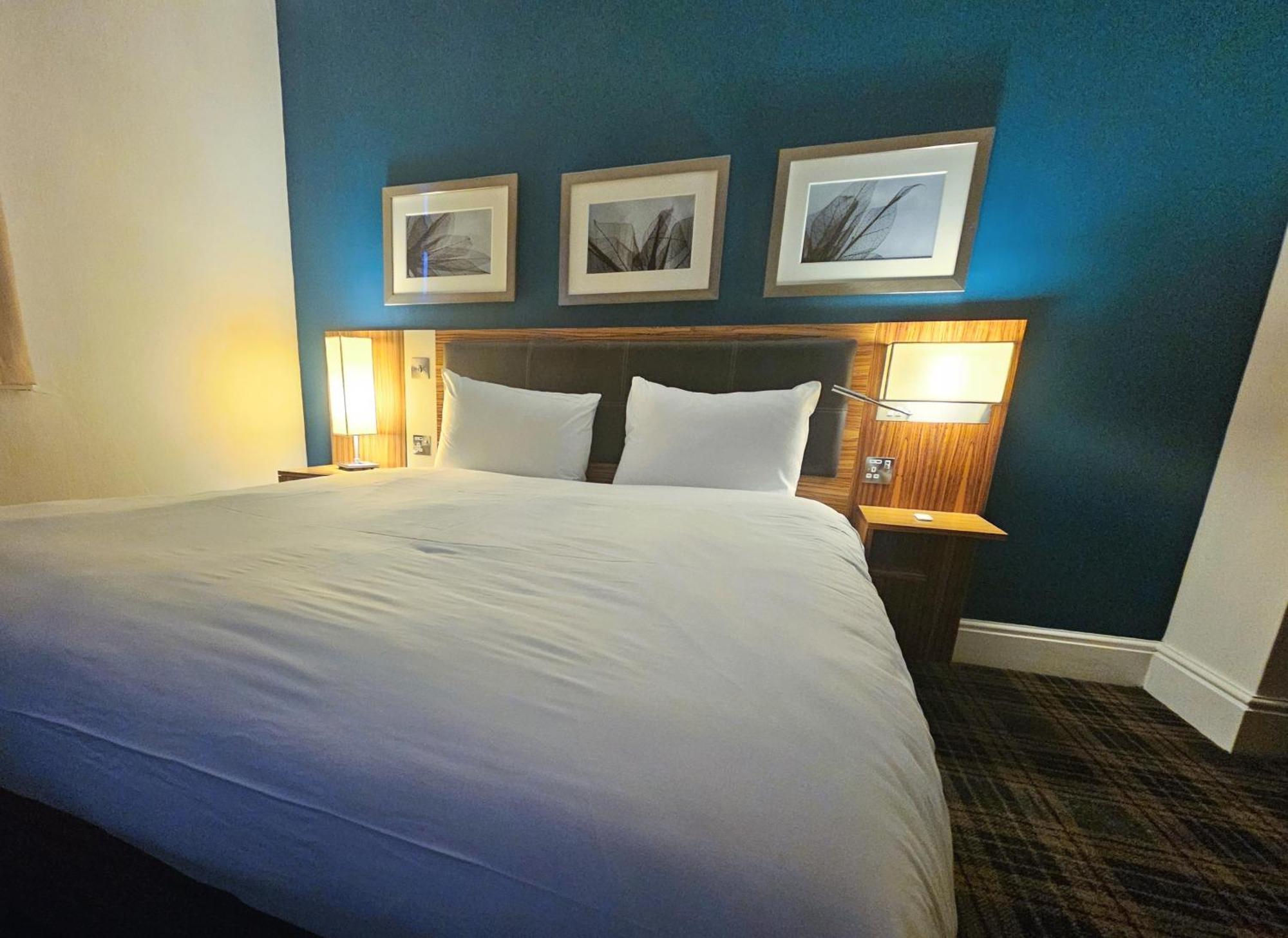 Suite,1622007925:JPEG