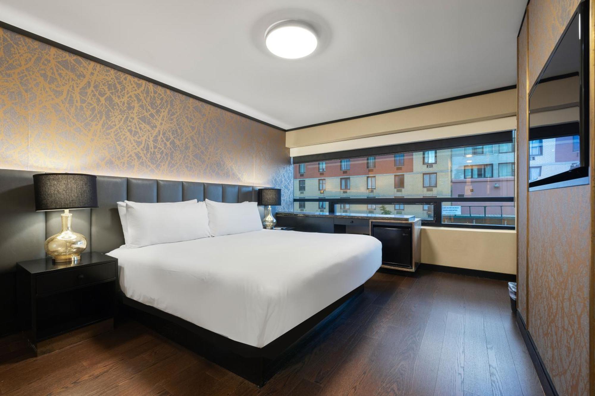 Chambre Lit King-Size - Accessible aux Personnes à Mobilité Réduite