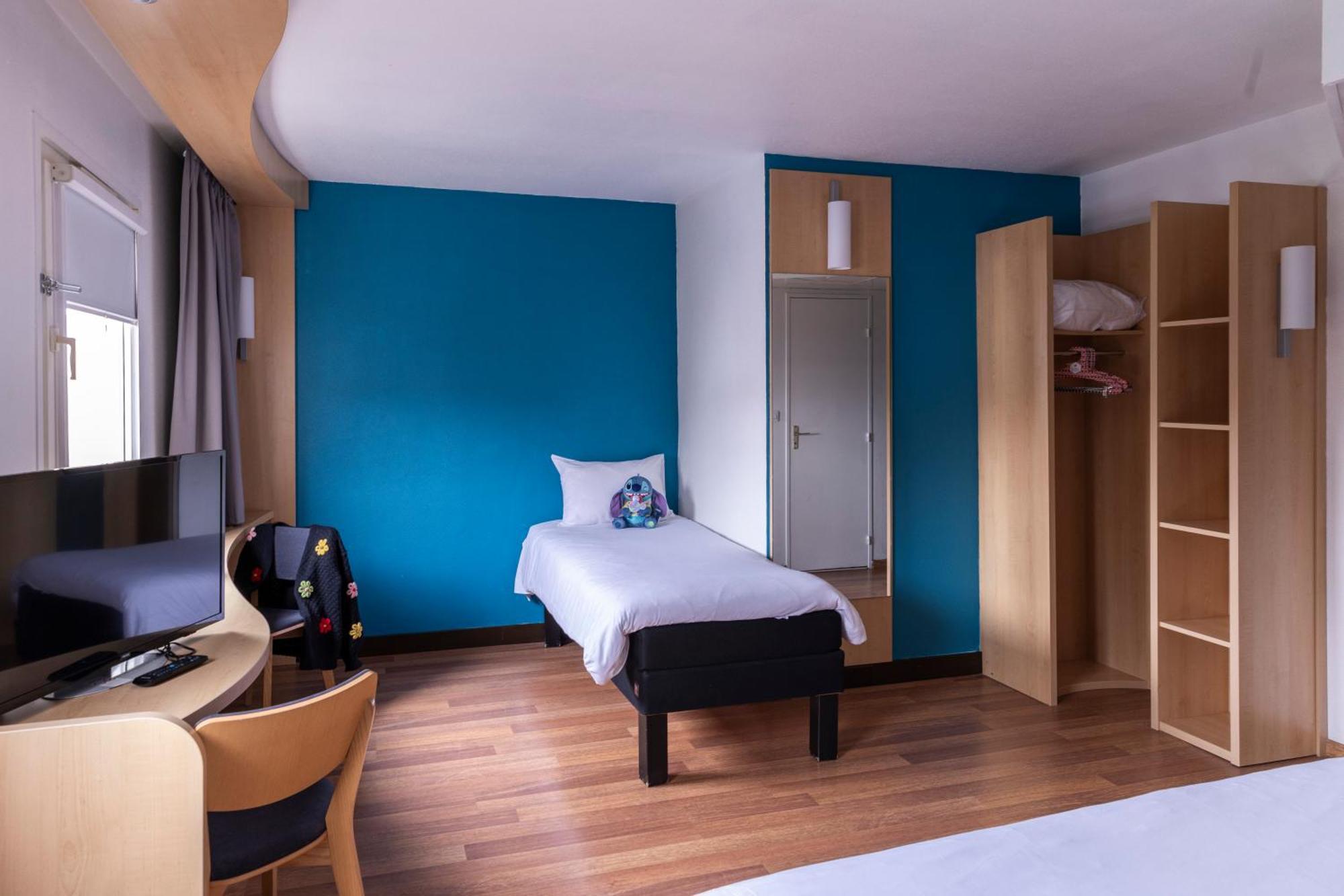 Chambre Standard avec 1 Lit Double et 1 Lit Simple