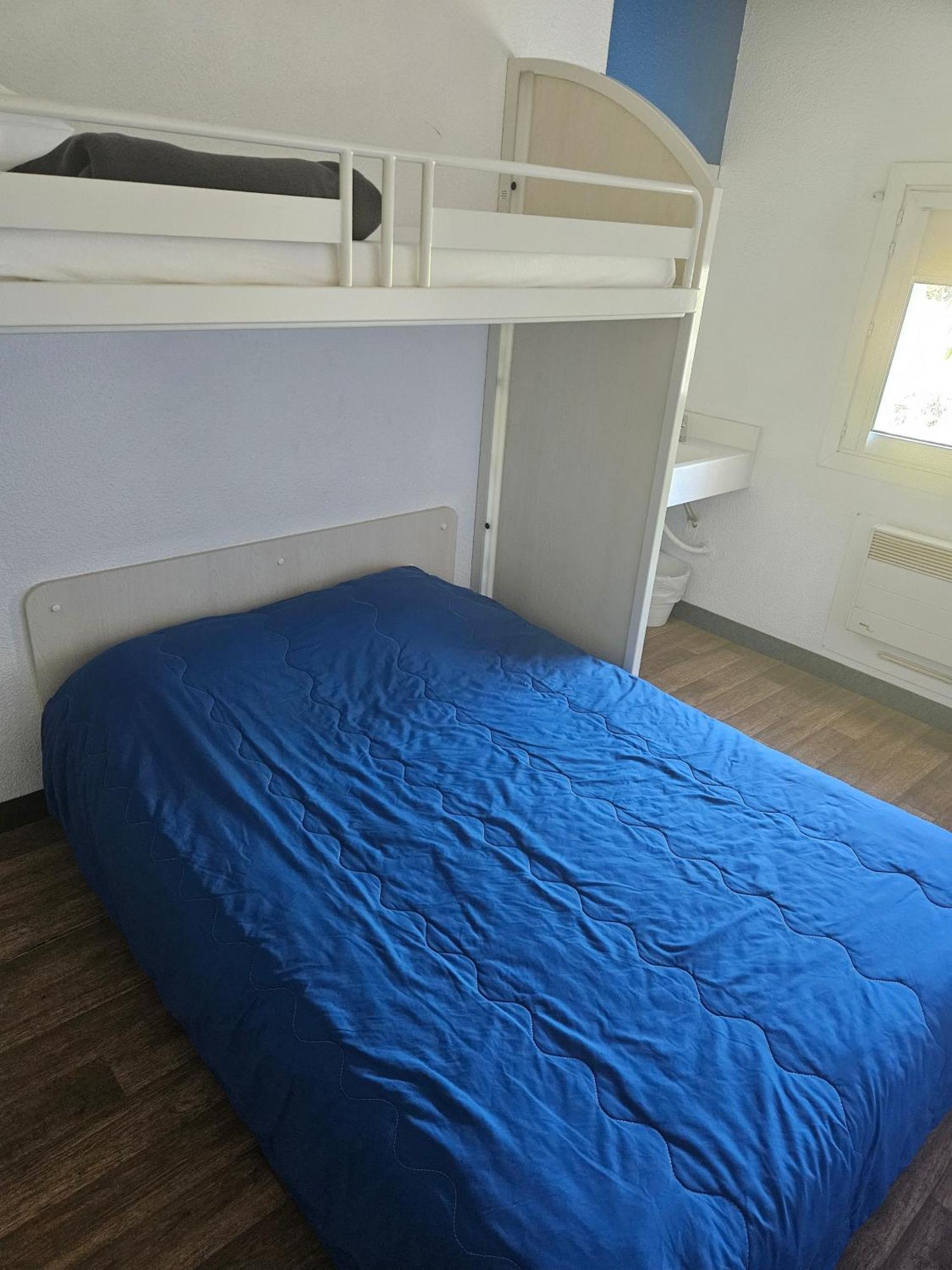 Double Room with Shared Bathroom,1636004514:JPEG