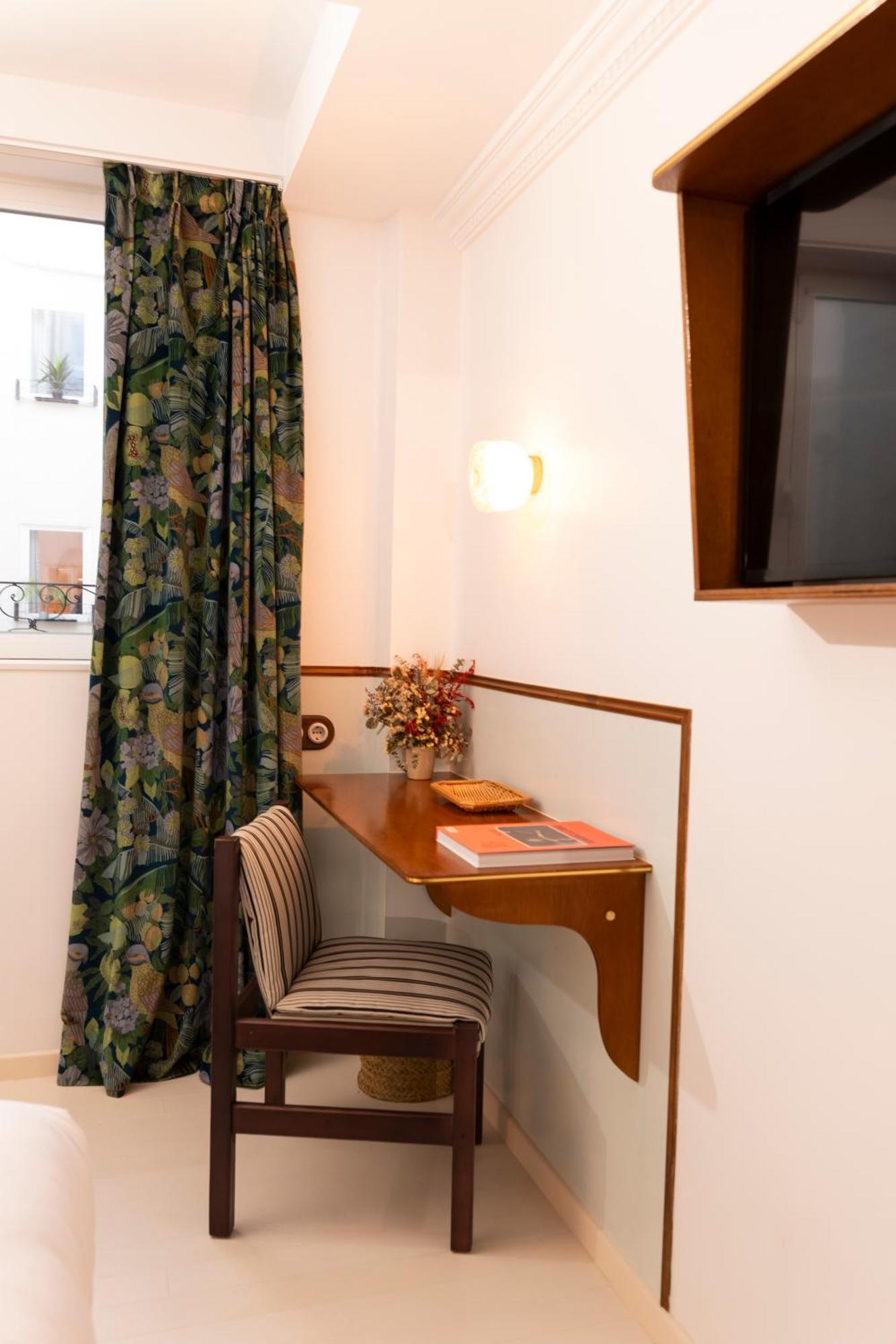 Chambre Deluxe Double ou Lits Jumeaux