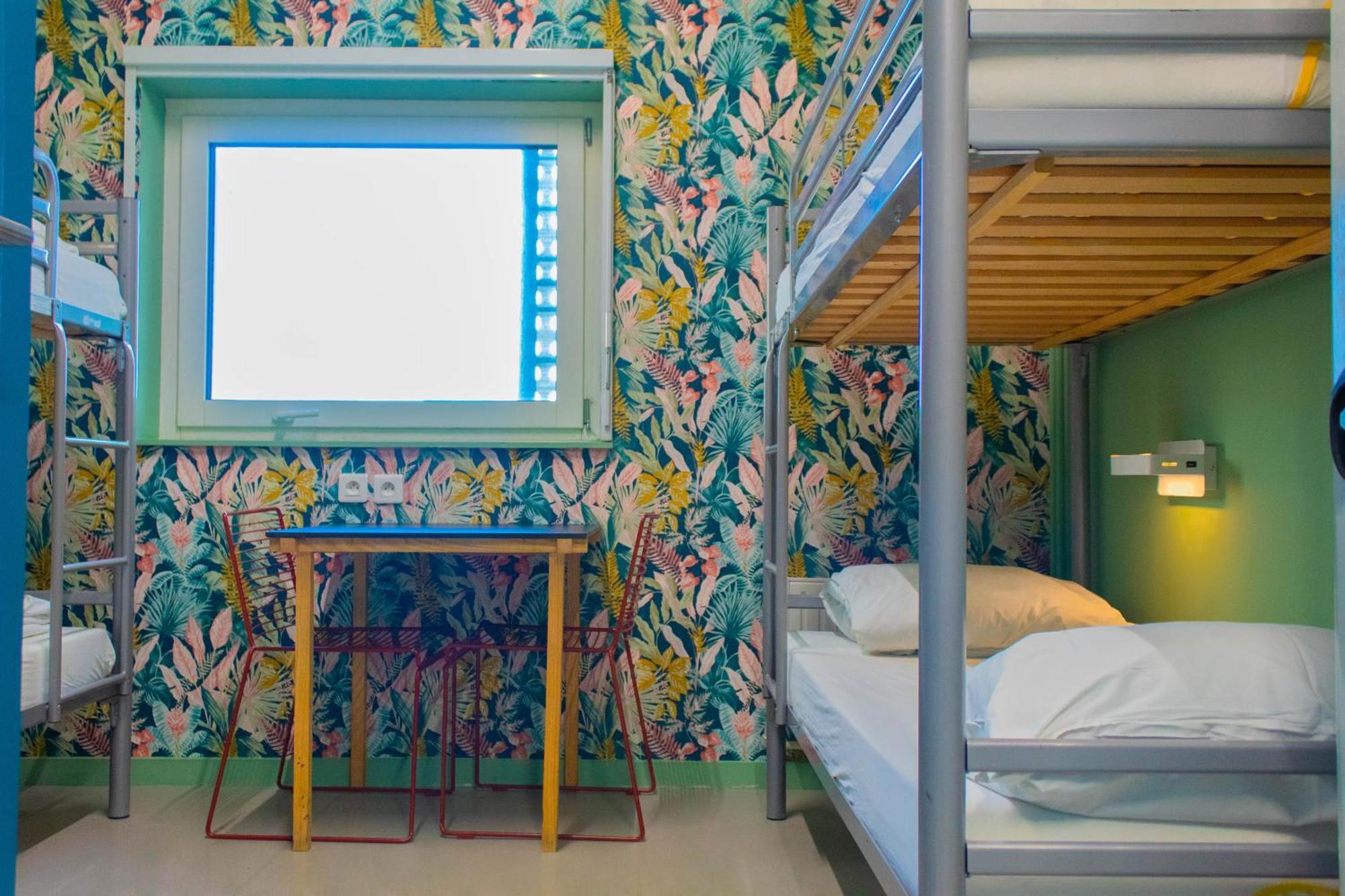 Chambre Quadruple avec Douche