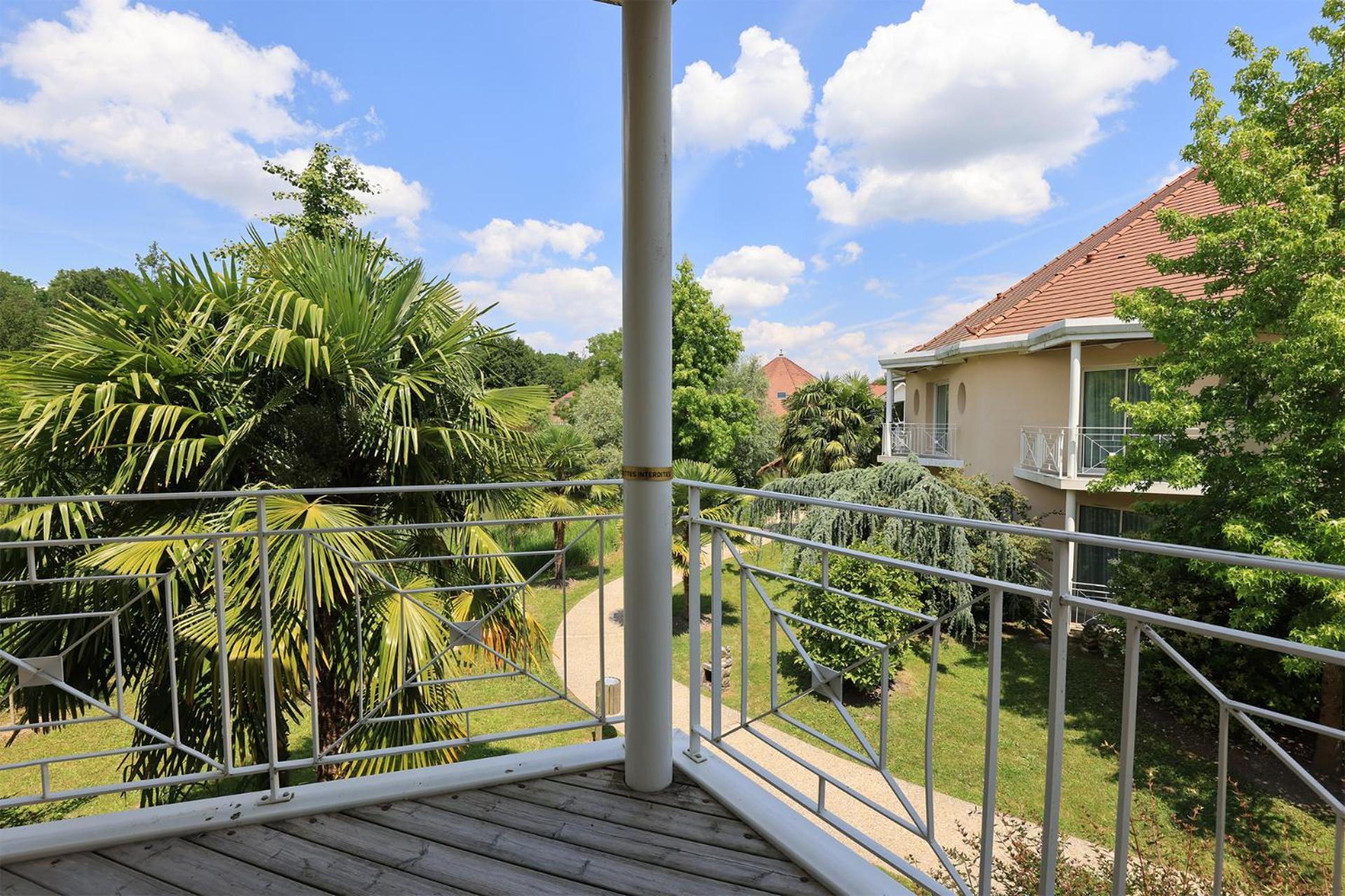 Chambre Double Supérieure (2 Adultes)