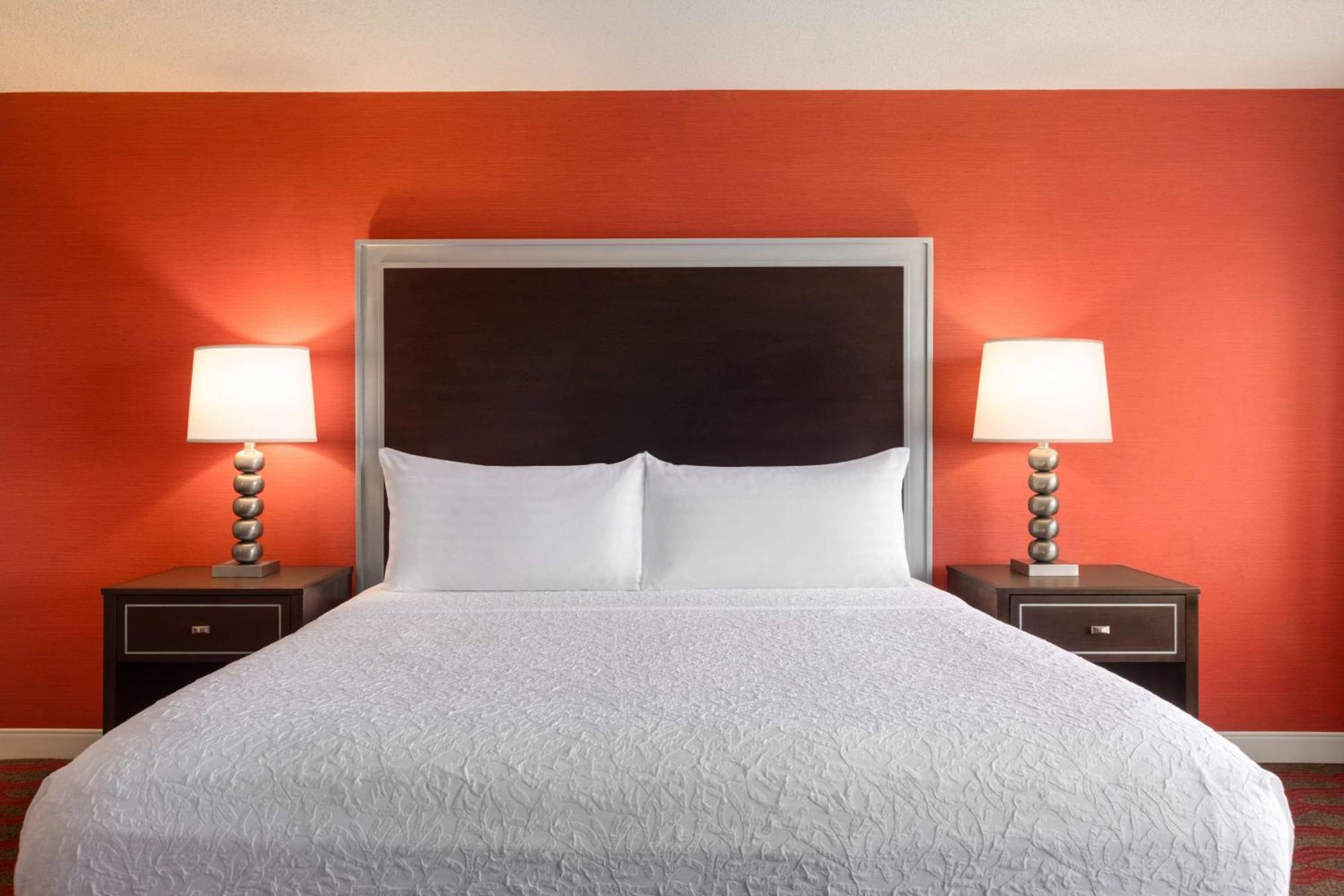 Suite Lit King-Size 2 Pièces avec Canapé-Lit