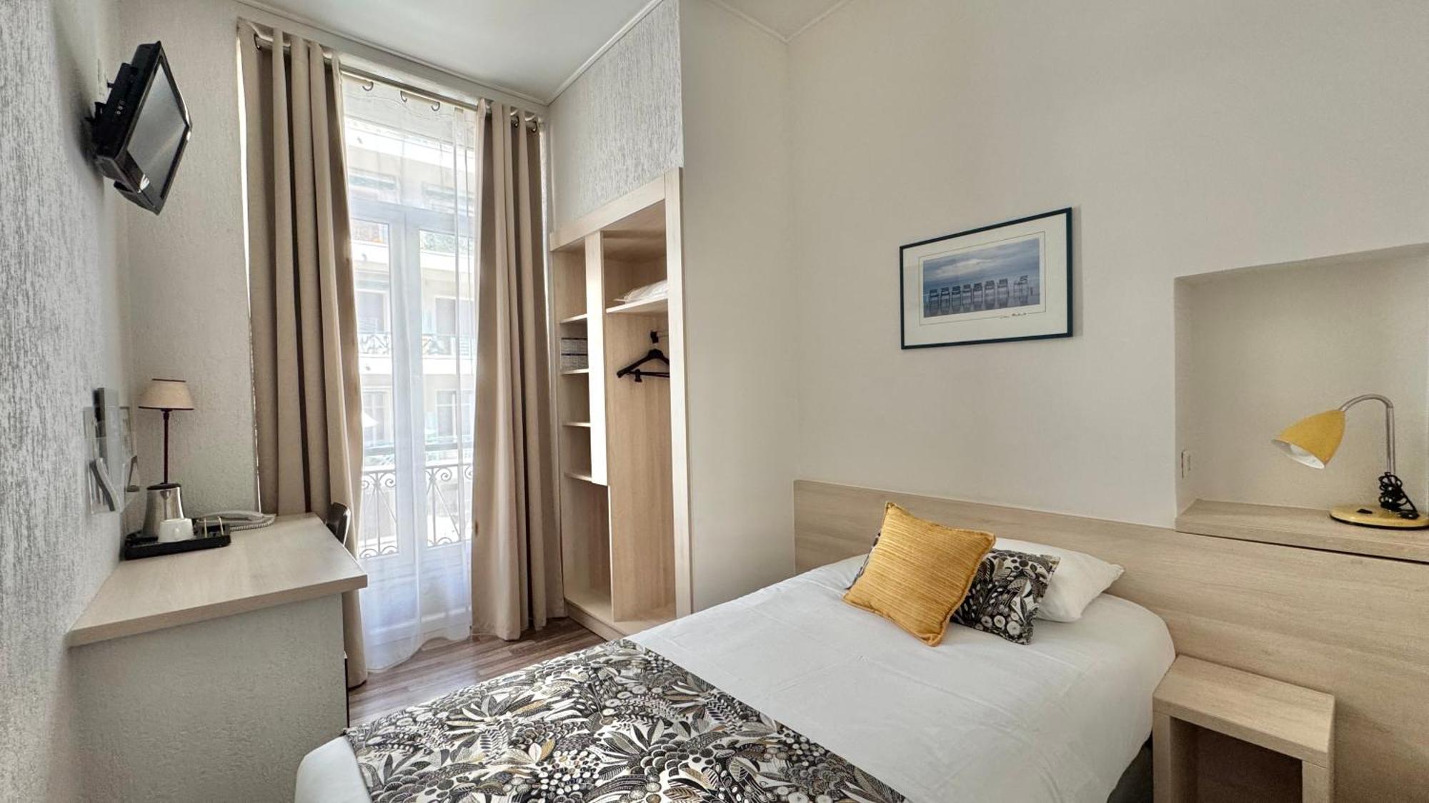 Budget Single Room,1657142653:JPEG