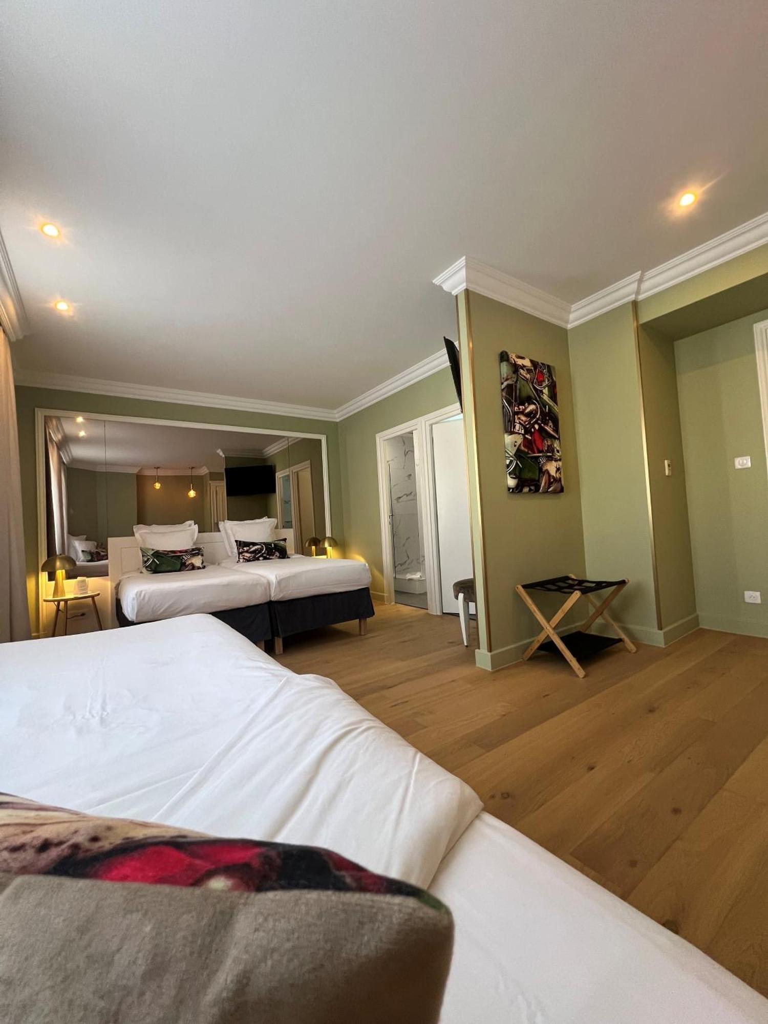 Triple Room,1658064578:JPEG