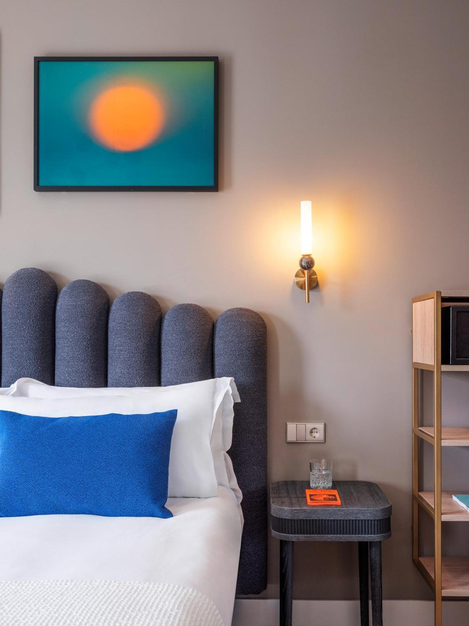 Large Studio with Kitchenette and Terrace - Accessible,1659087642:JPEG