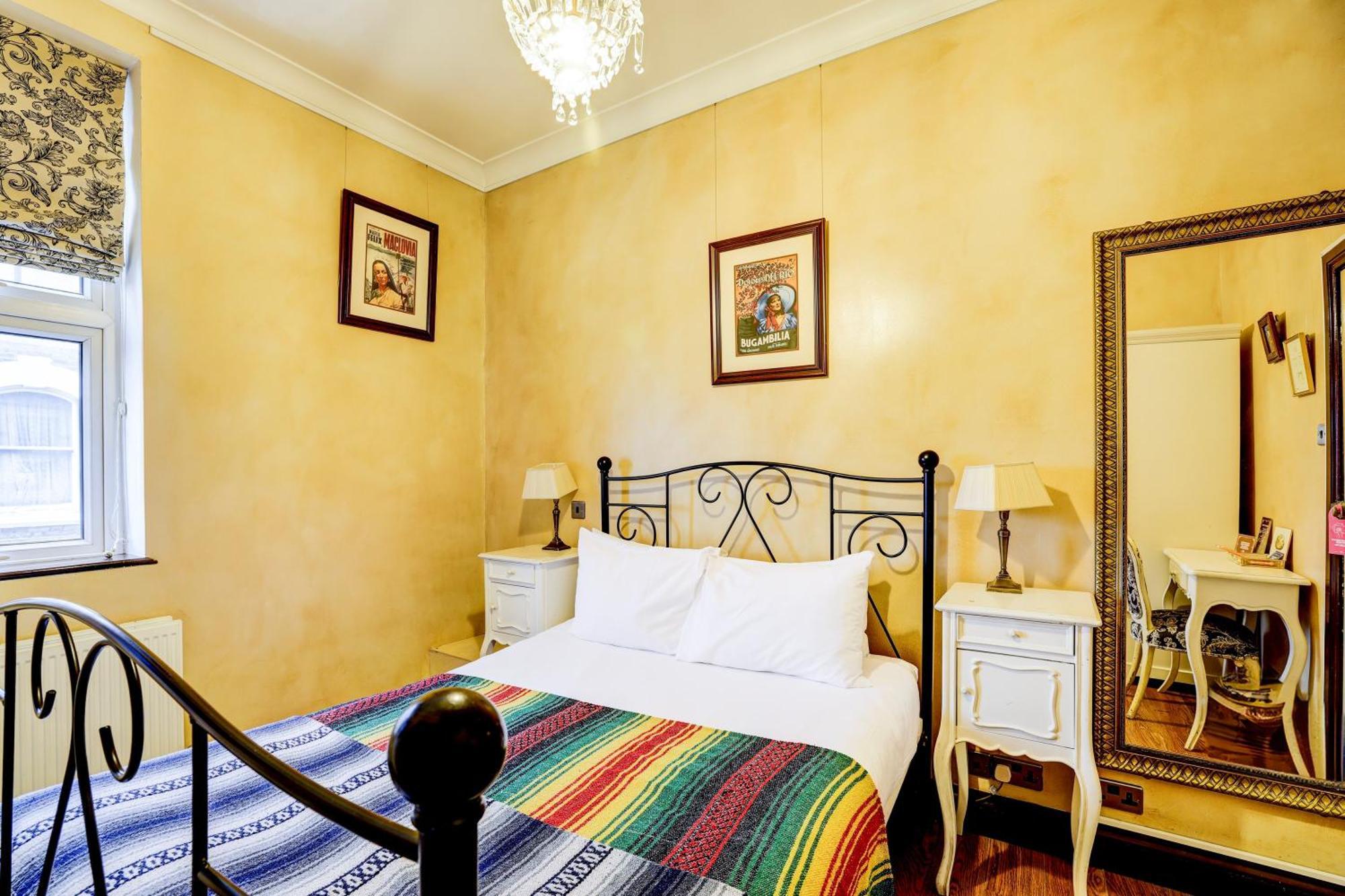 Chambre Double avec Salle de Bains Commune