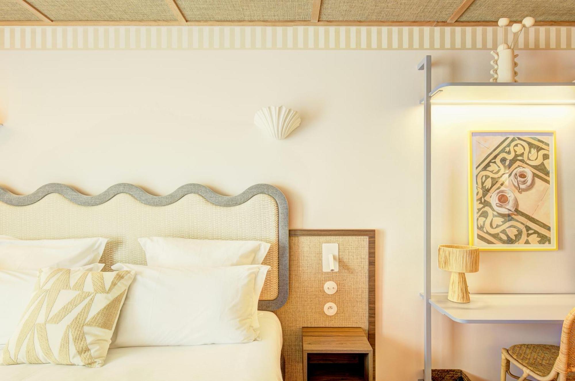 Camelia Room Premium Balcony,1664652473:JPEG