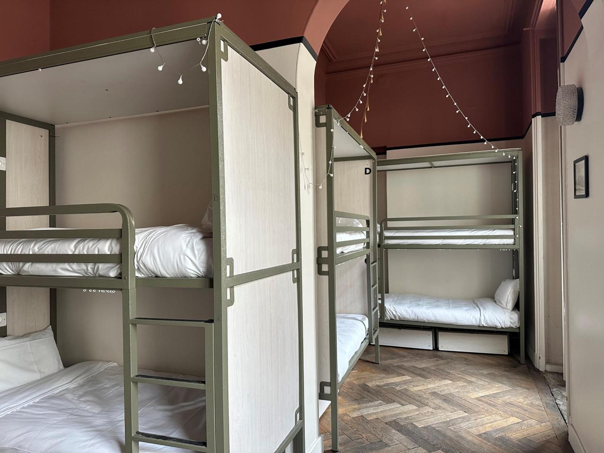 Room for 10 People – Shared Bathroom