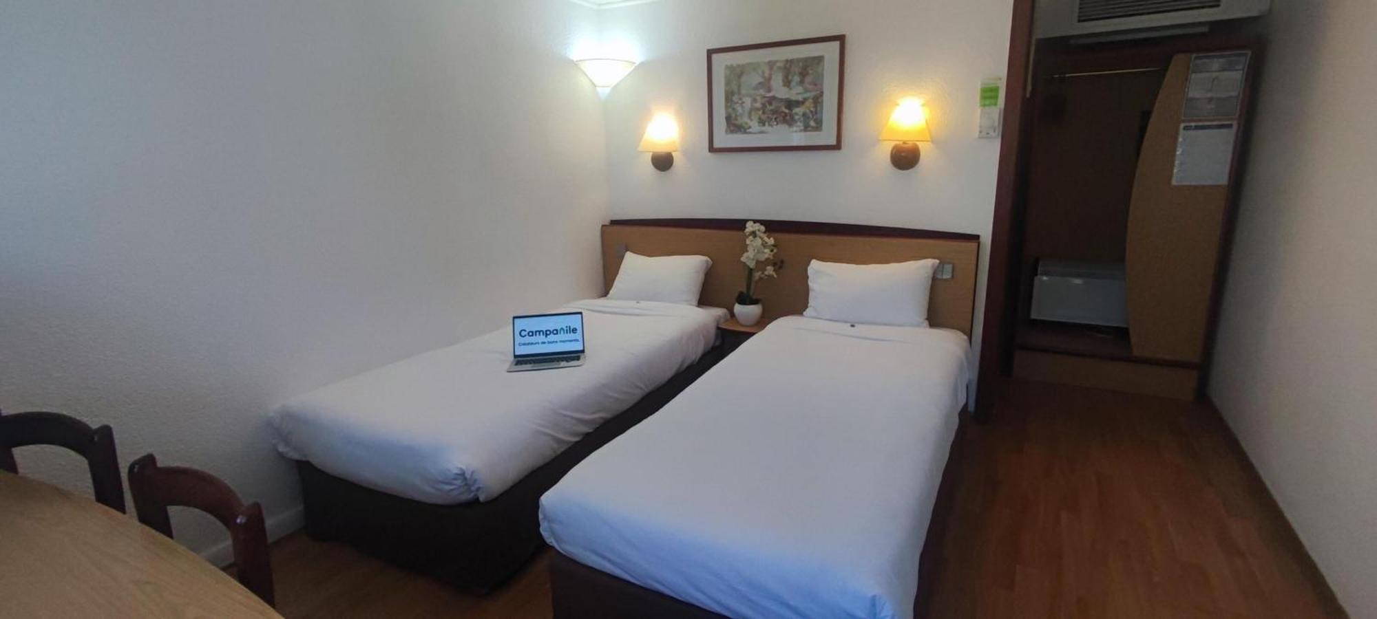 Twin Room,1676727490:JPEG