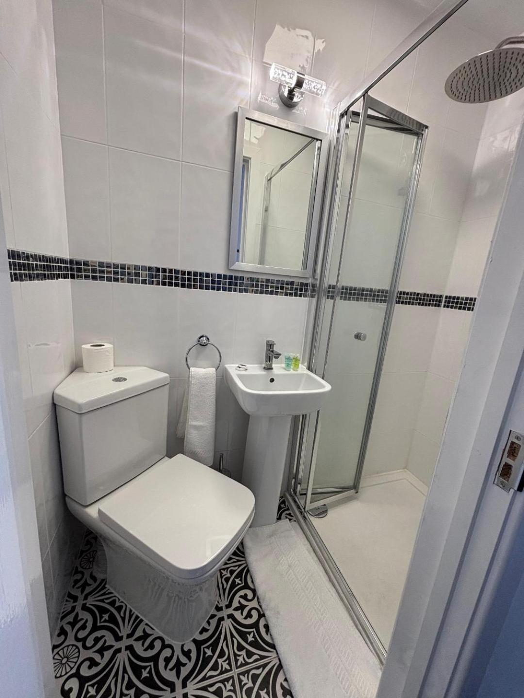 Single Room,1670697592:JPEG