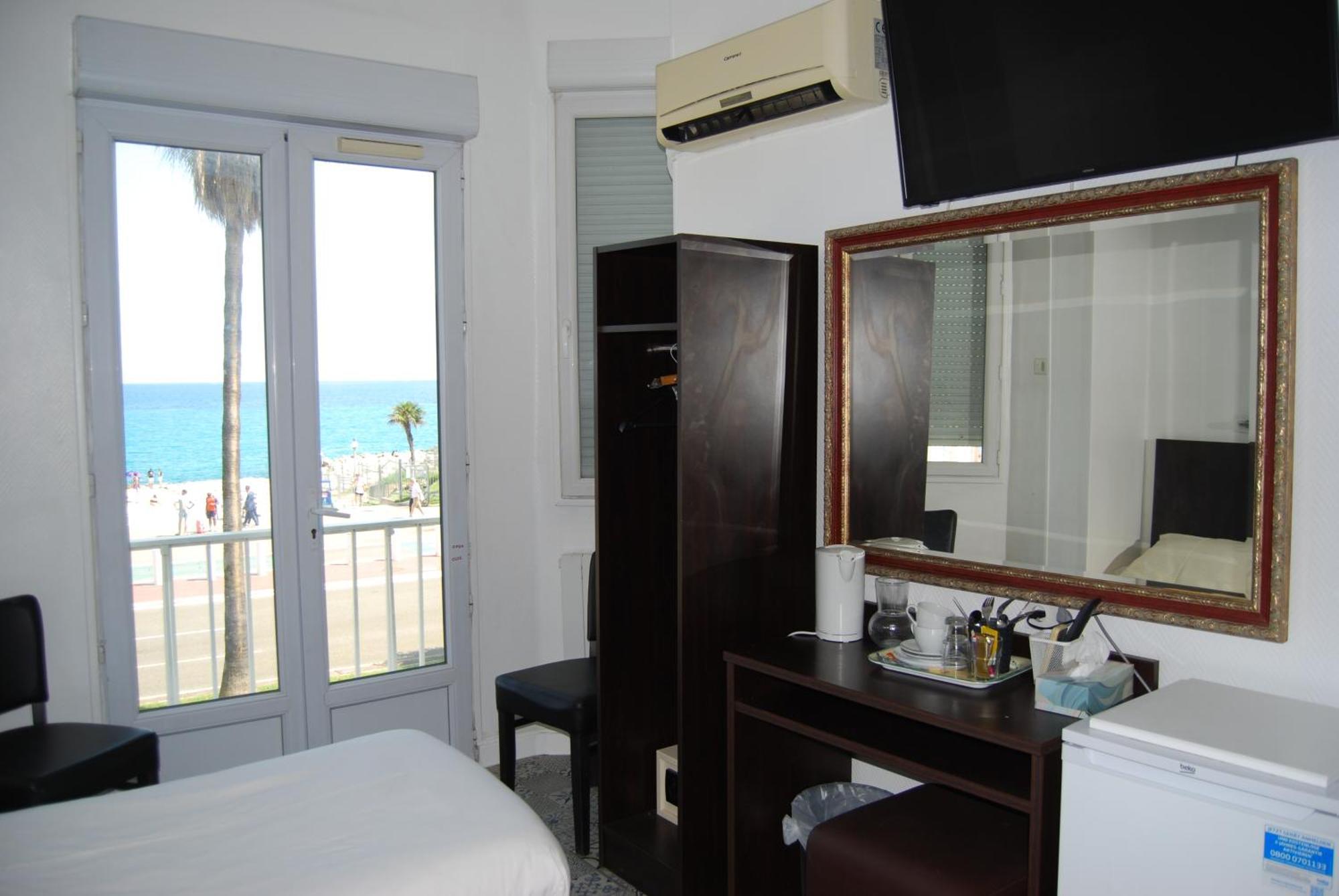 Triple Room,1675806093:JPEG