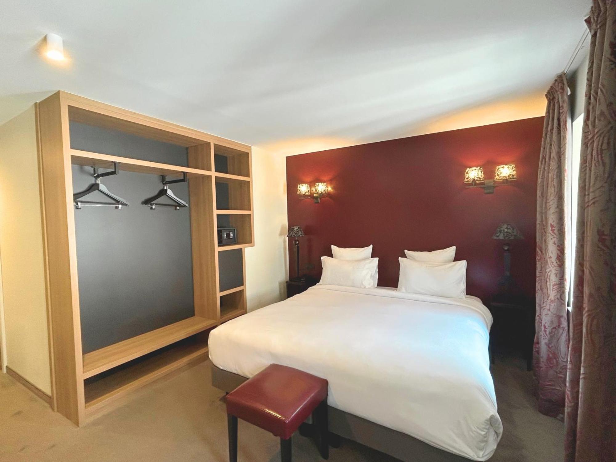 Standard Double Room in annex