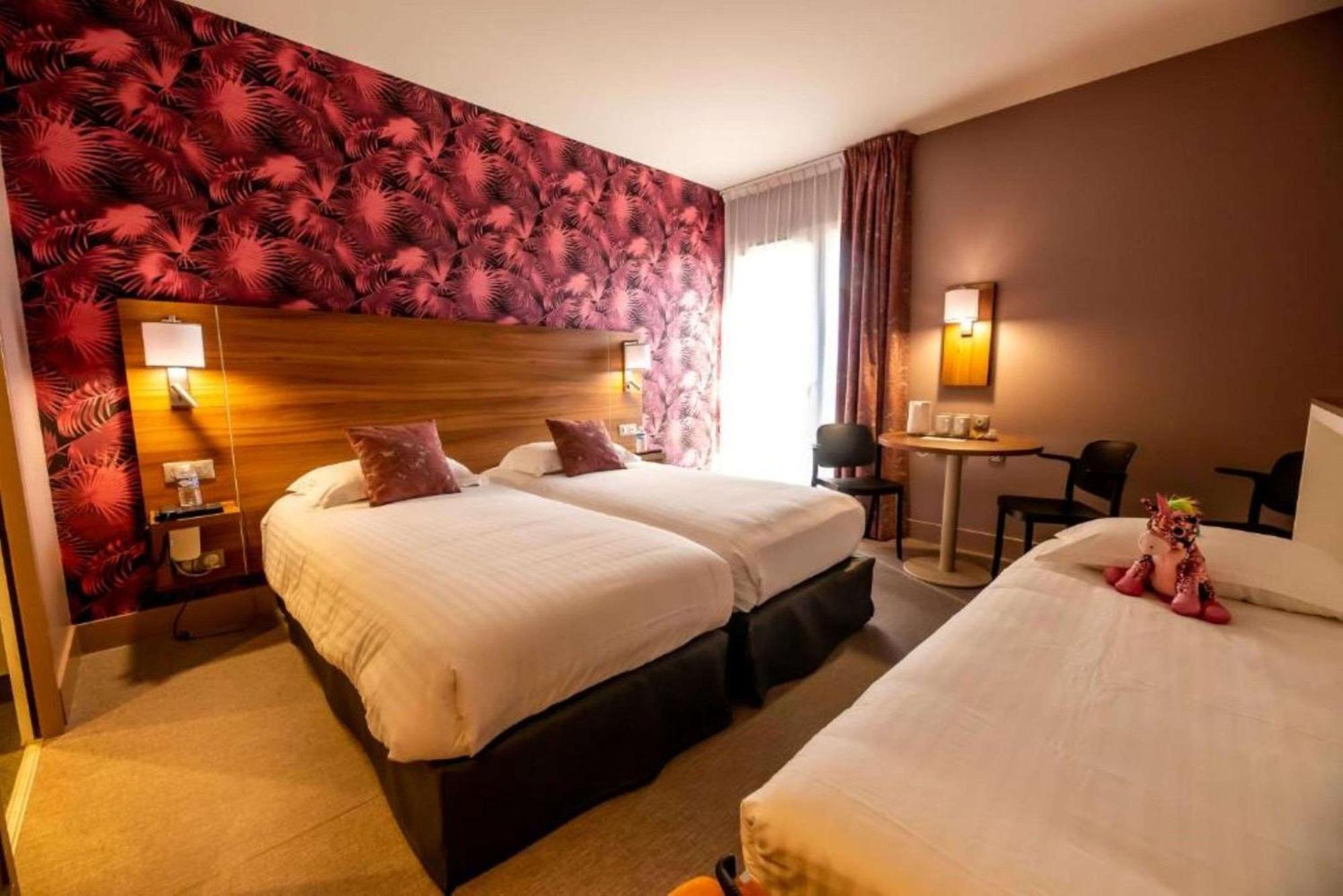 Chambre Lit King-Size Supérieur avec Balcon - Non-Fumeurs