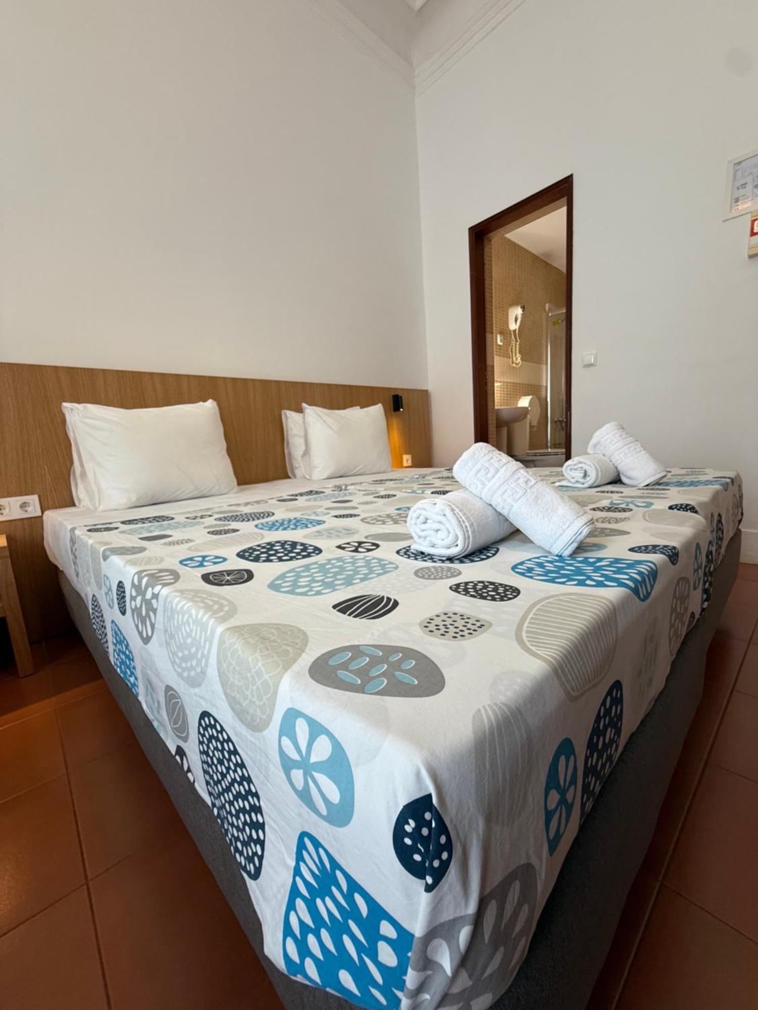 Chambre Triple avec Salle de Bains Privative