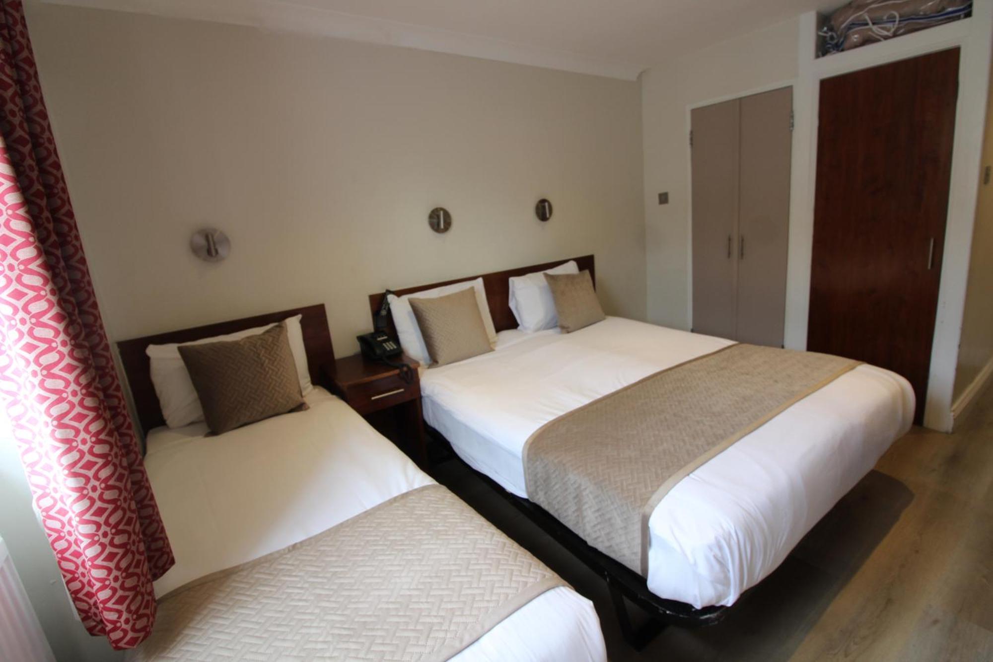 Triple Room,1695317444:JPEG