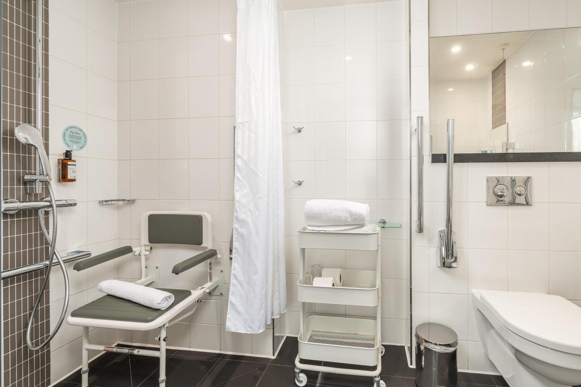 Chambre Double Accessible avec Fenêtre