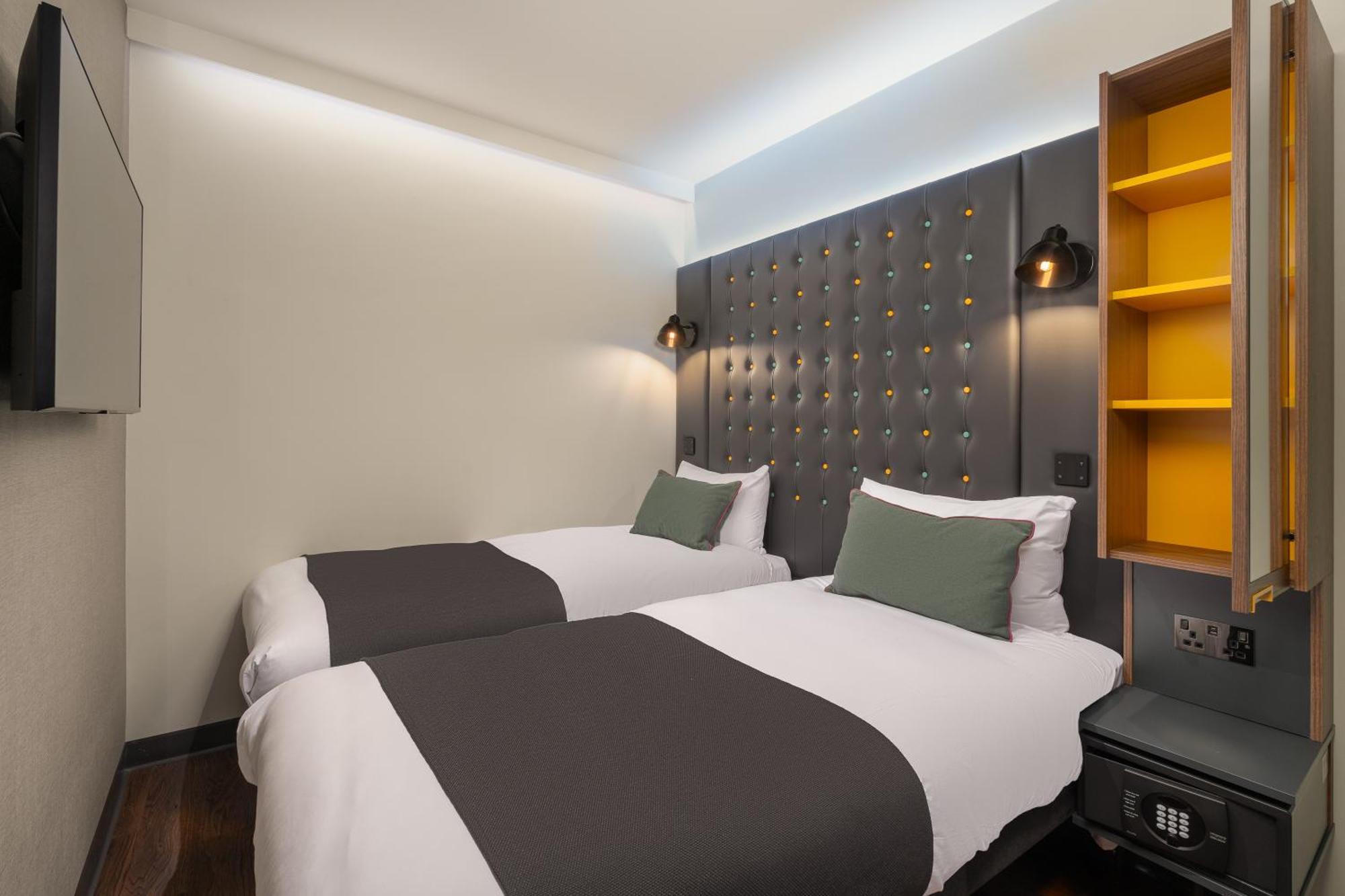 Chambre Lits Jumeaux Cosy - Sans Fenêtre