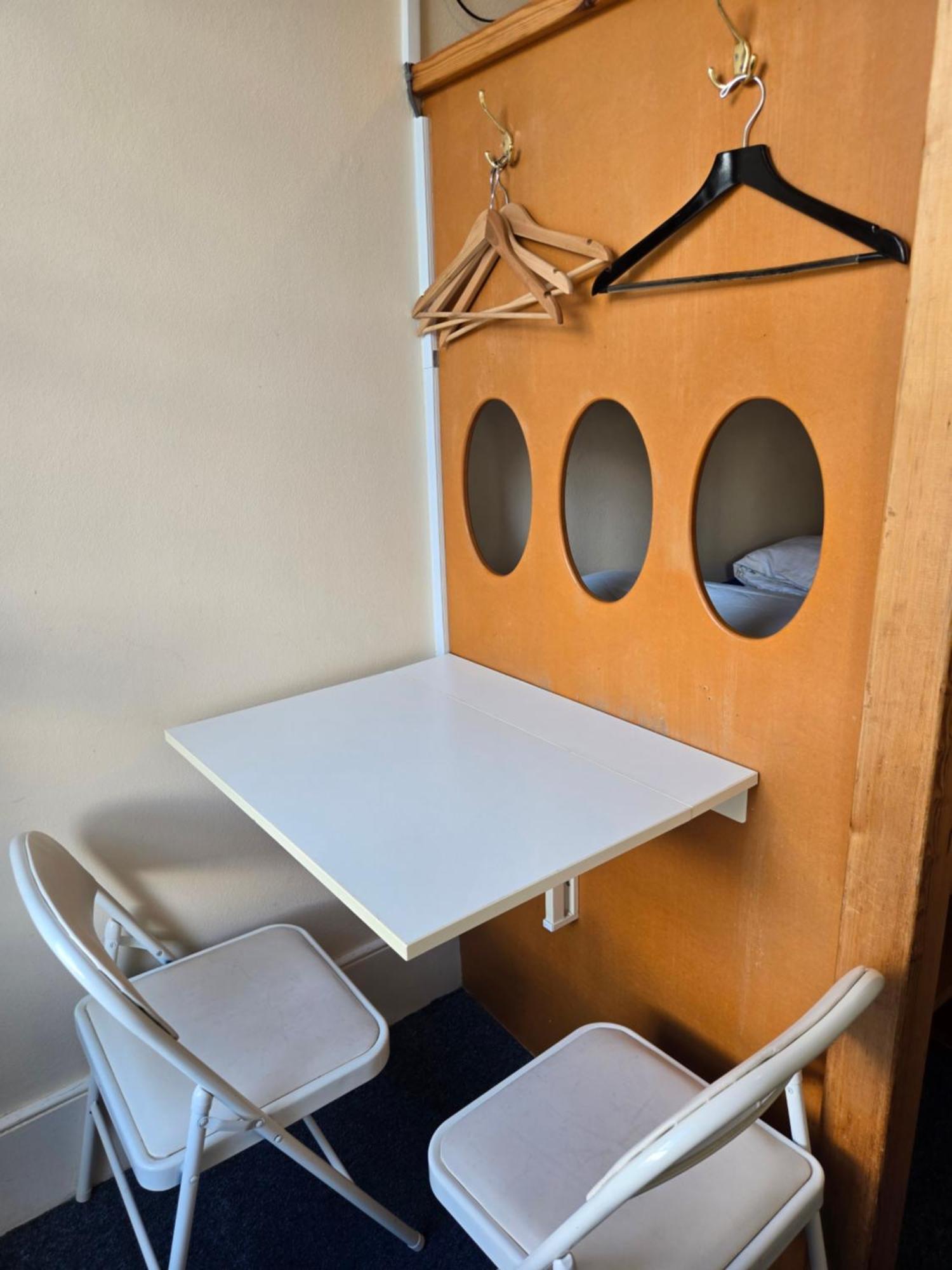 Chambre Lits Jumeaux Standard avec Salle de Bains Commune