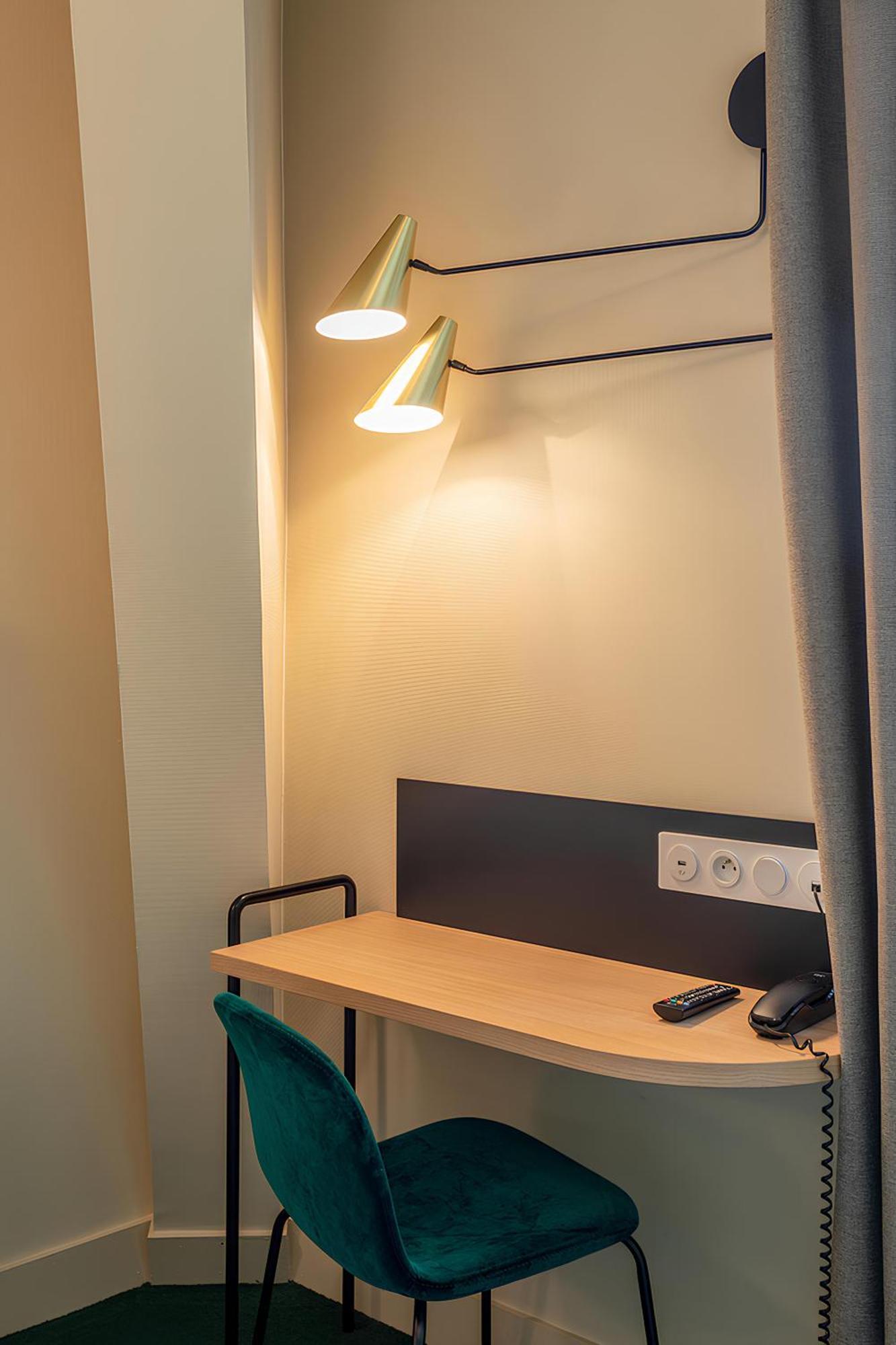Small Single Room,1703548141:JPEG